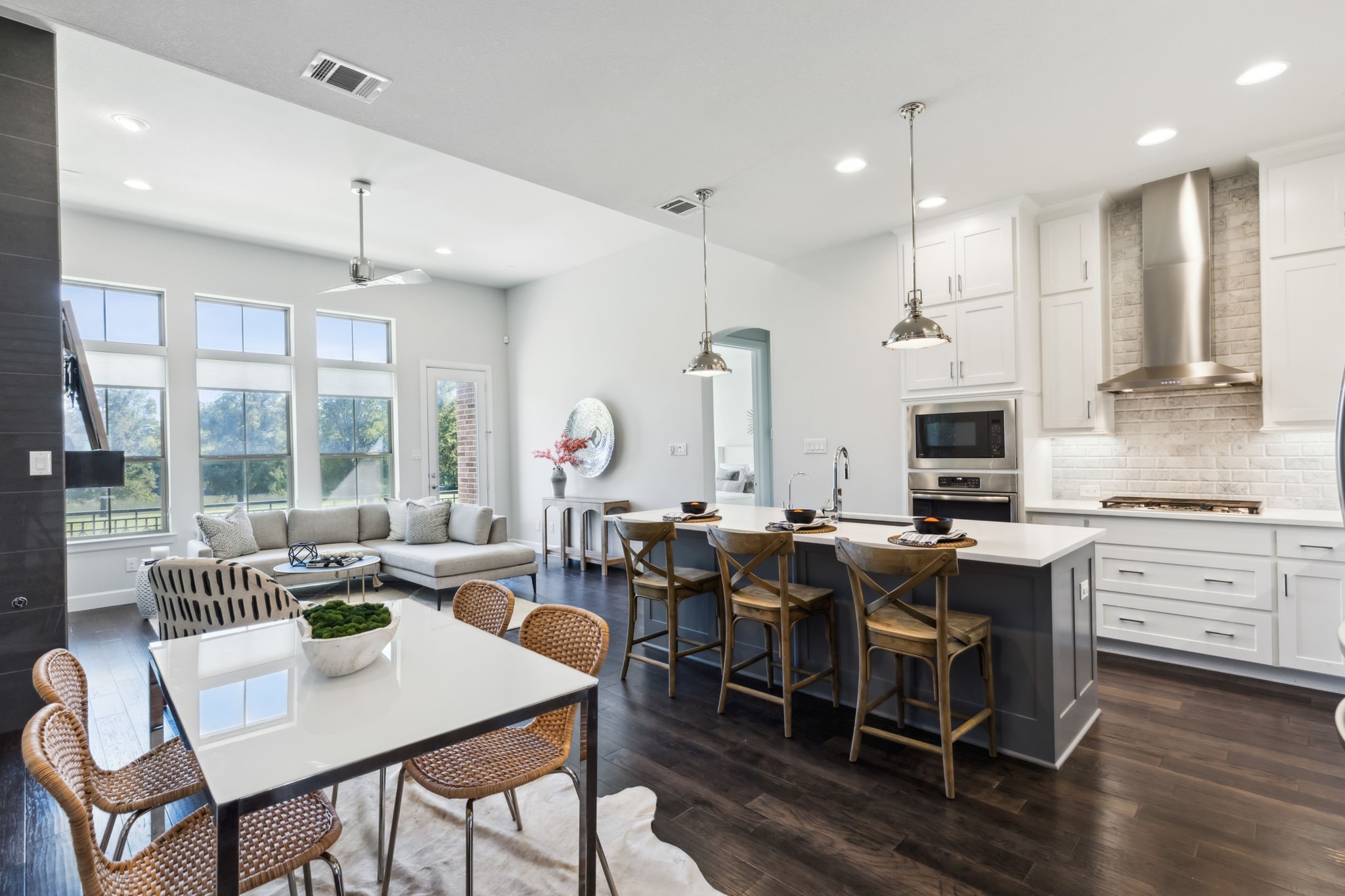 7032 Silverberry Street