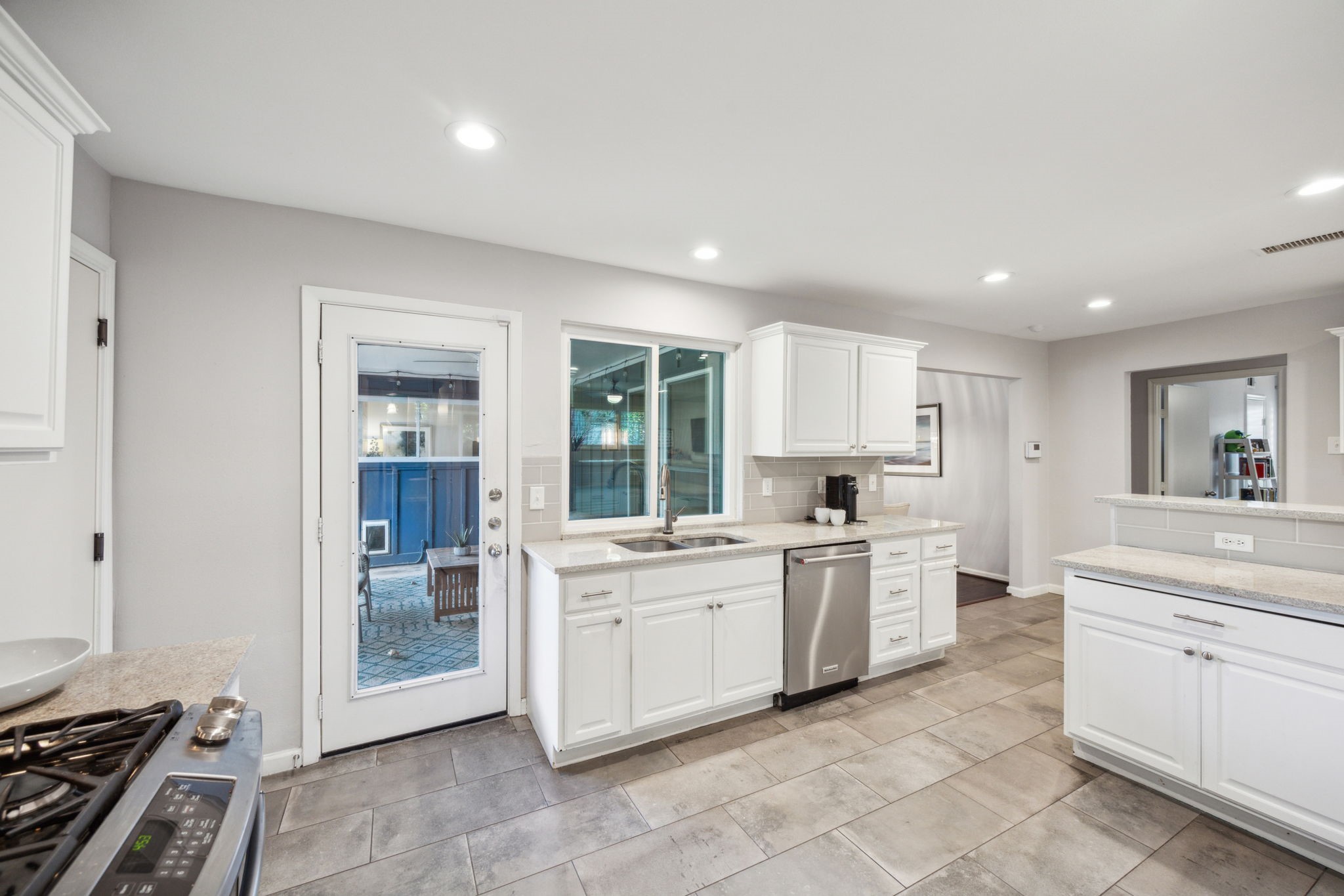 3445 Salisbury Drive