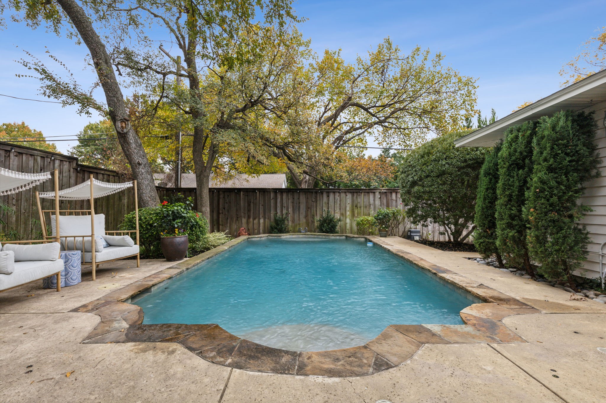 9527 Fieldcrest Drive