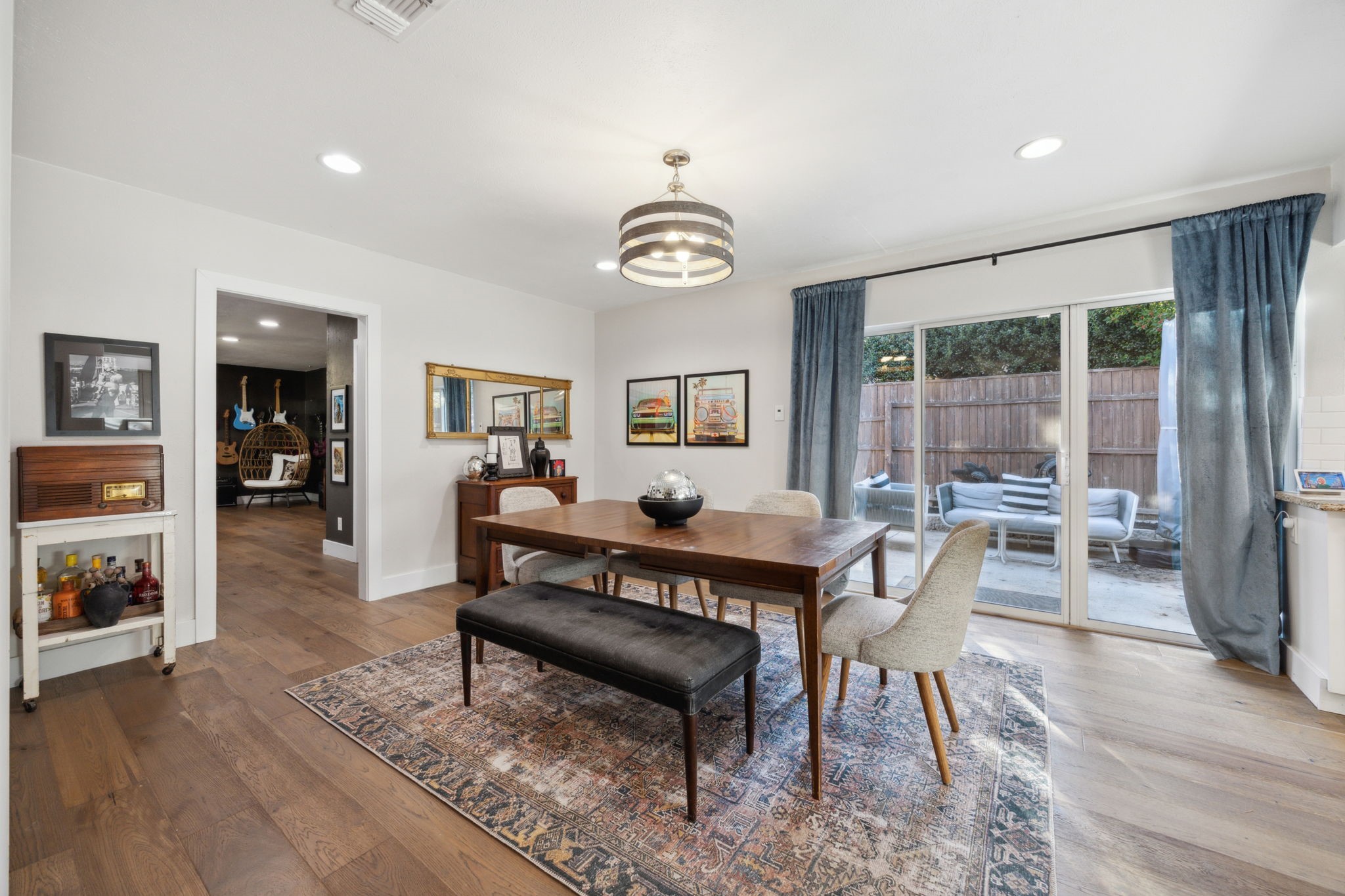 731 Pleasant Valley Lane