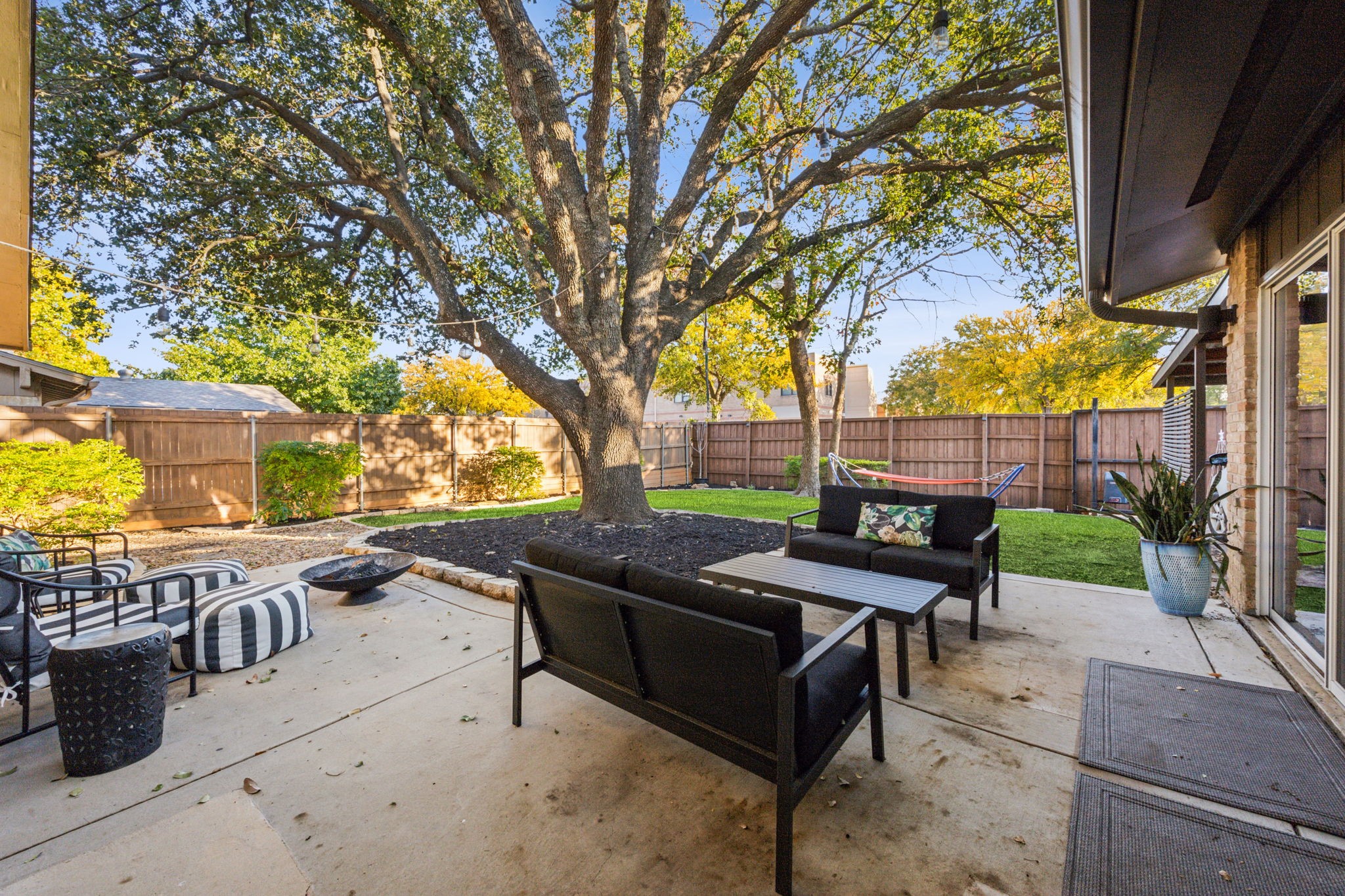731 Pleasant Valley Lane