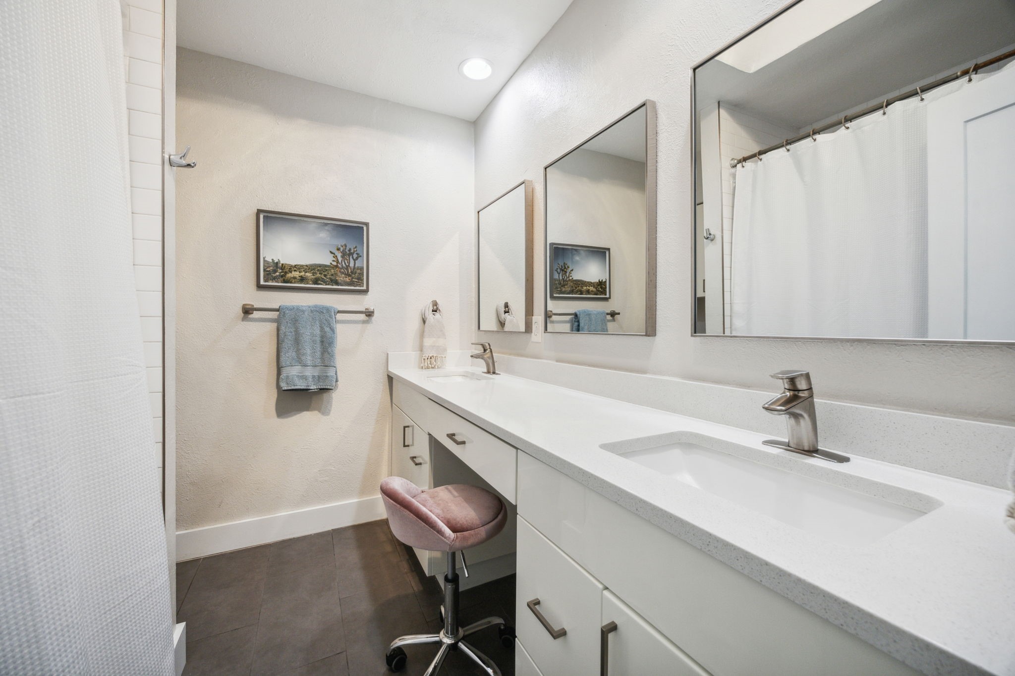 731 Pleasant Valley Lane