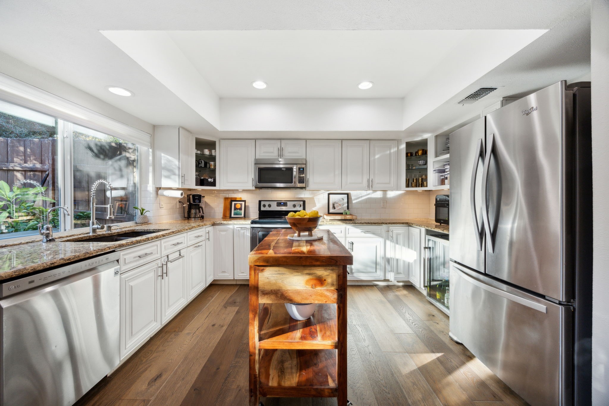 731 Pleasant Valley Lane