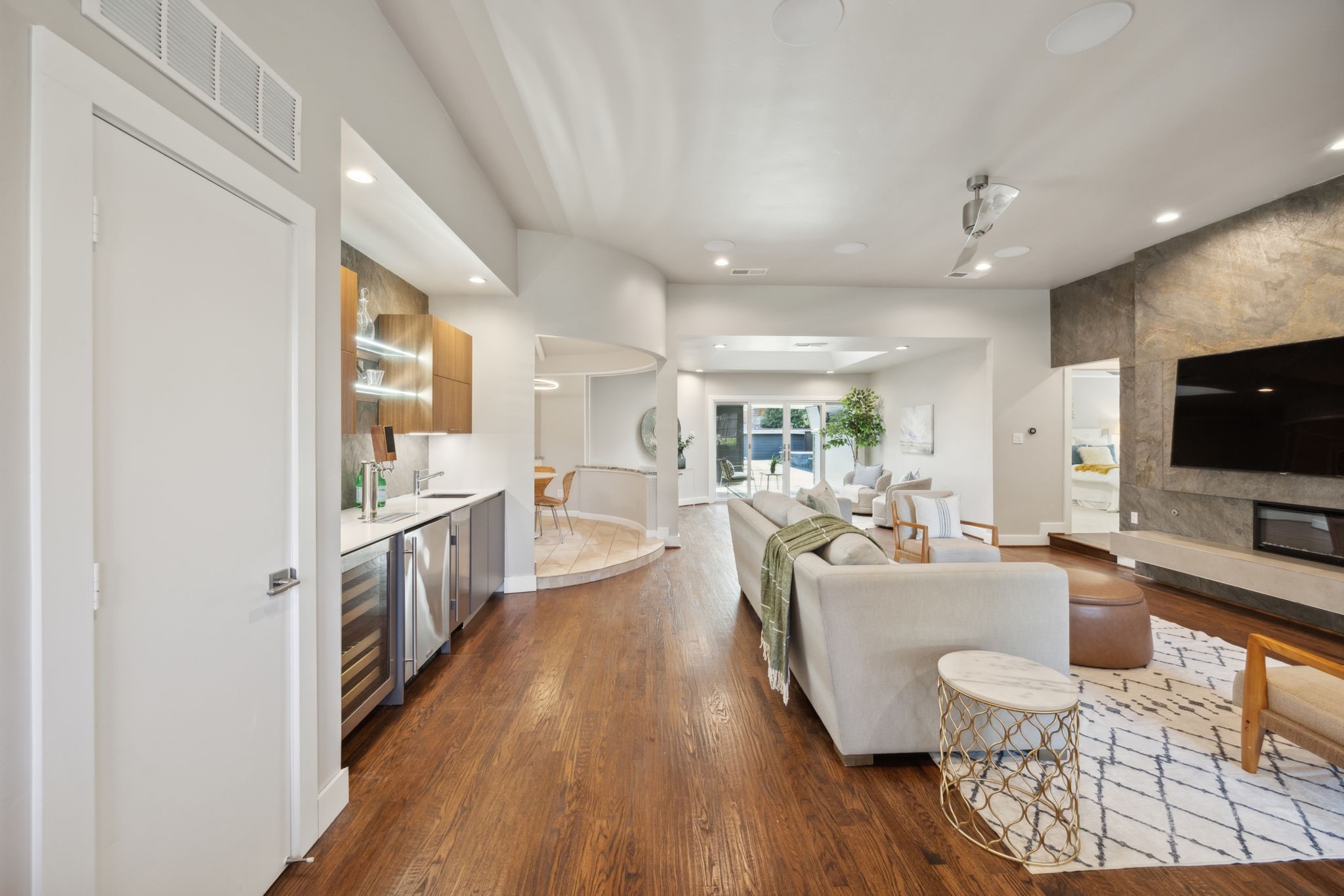9718 Vista Oaks Drive