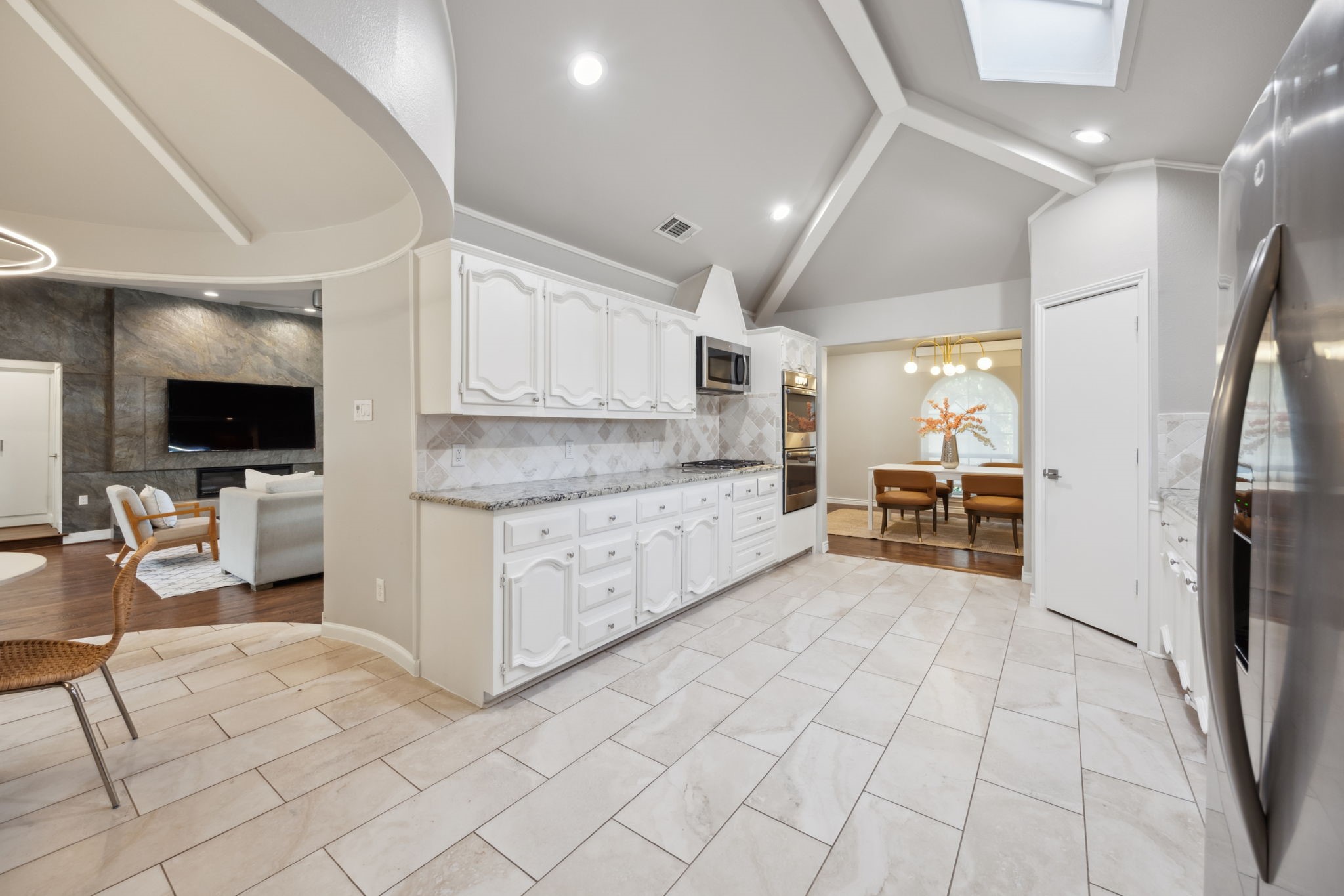 9718 Vista Oaks Drive