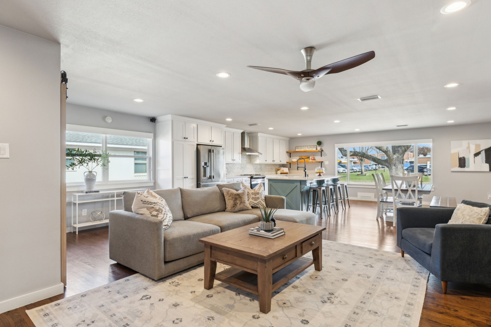 9421 Lynngrove Drive