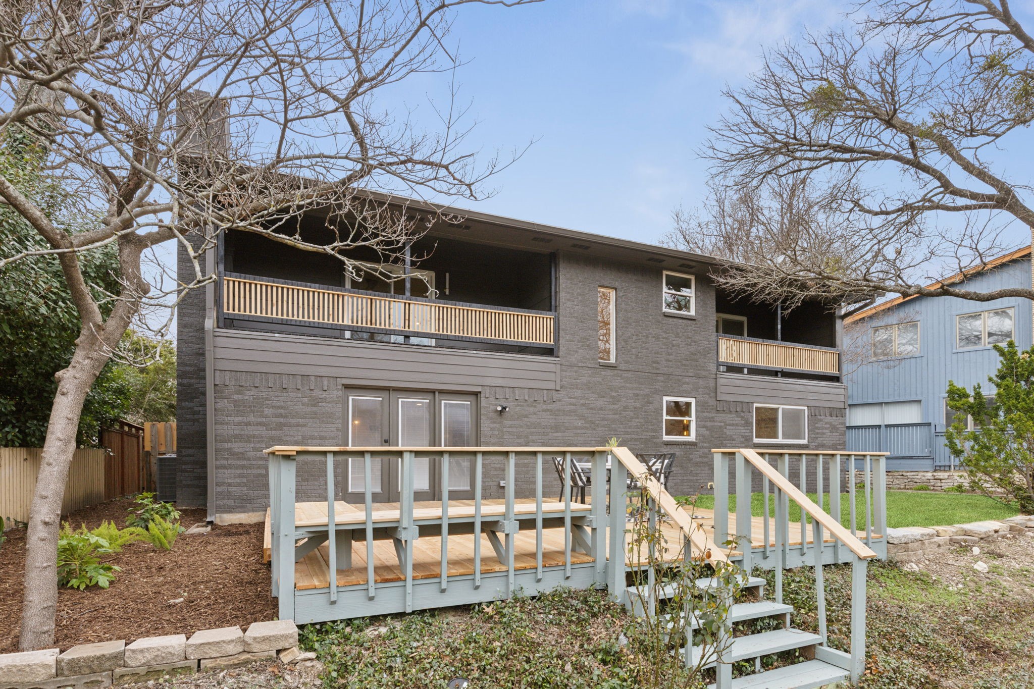 10840 Meadowcliff Lane