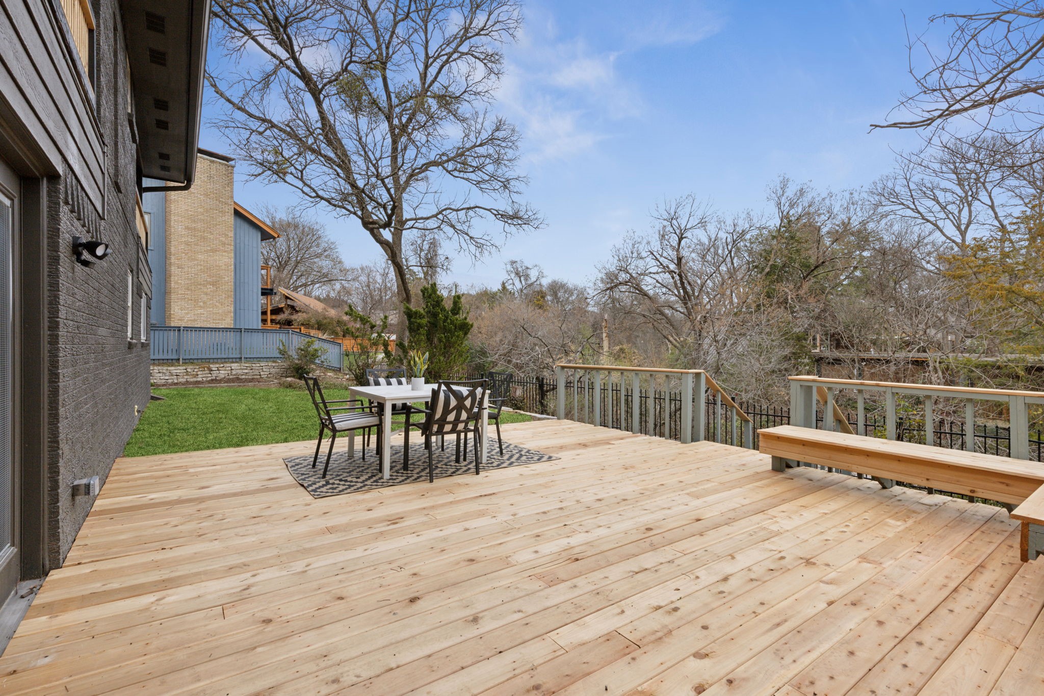 10840 Meadowcliff Lane