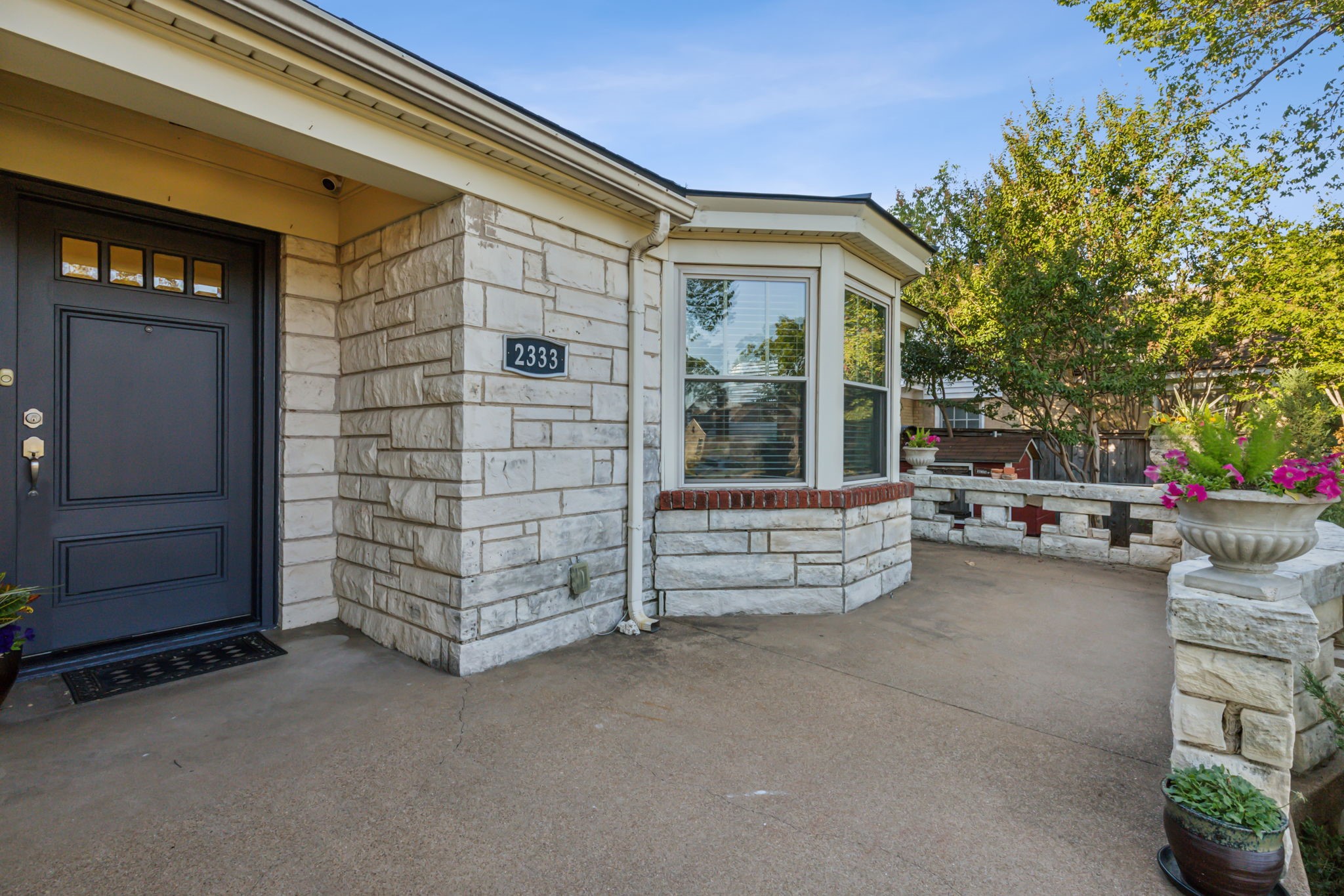 2333 Lawndale Drive