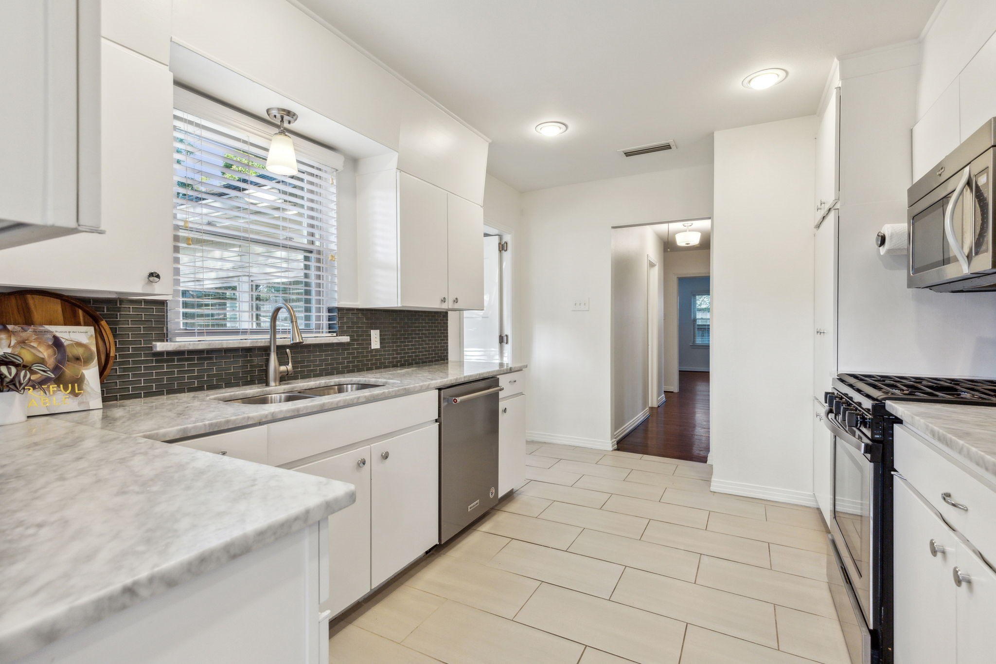 2333 Lawndale Drive