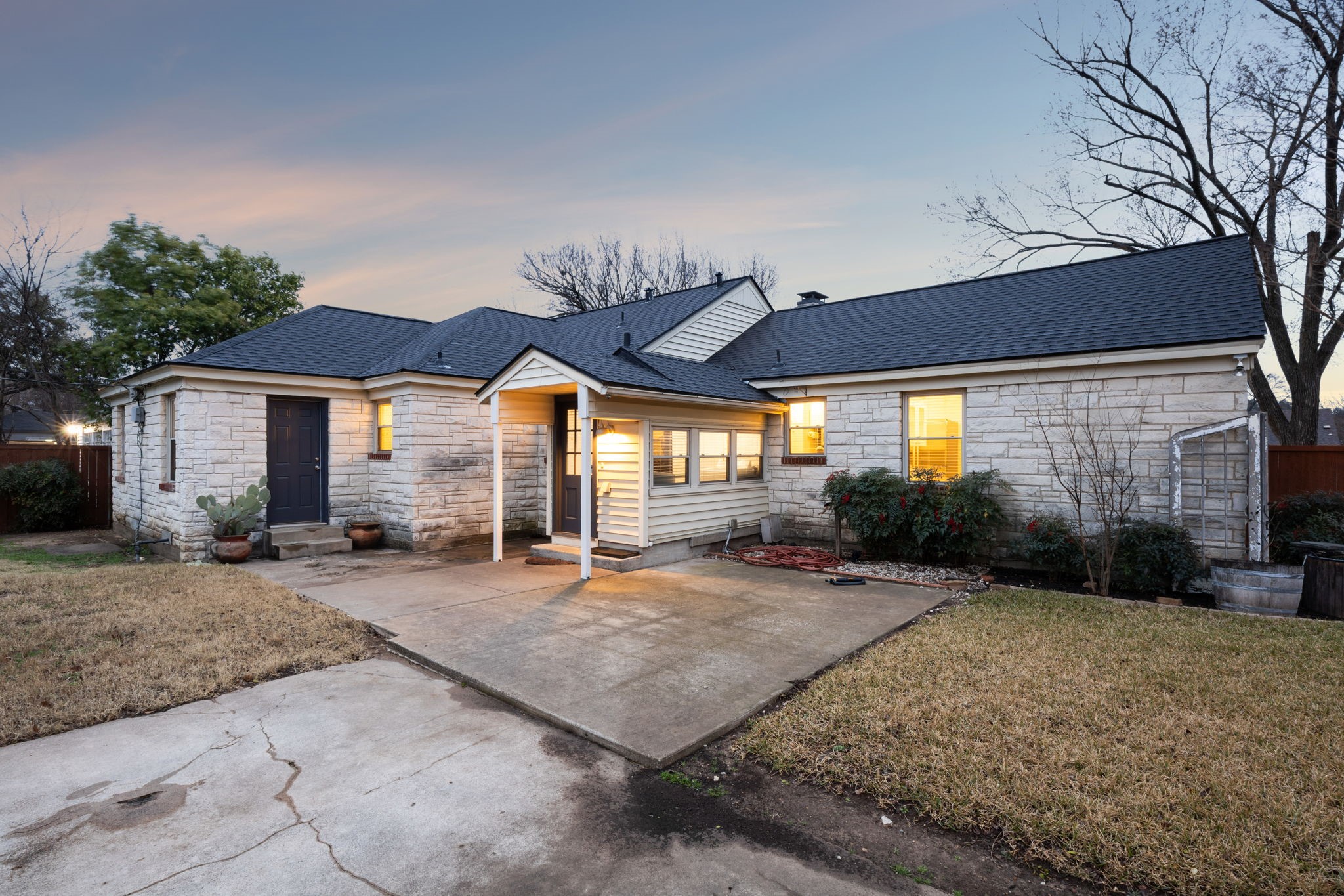 2333 Lawndale Drive