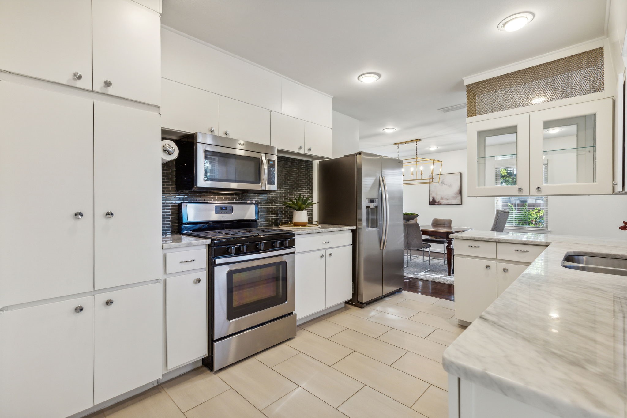2333 Lawndale Drive