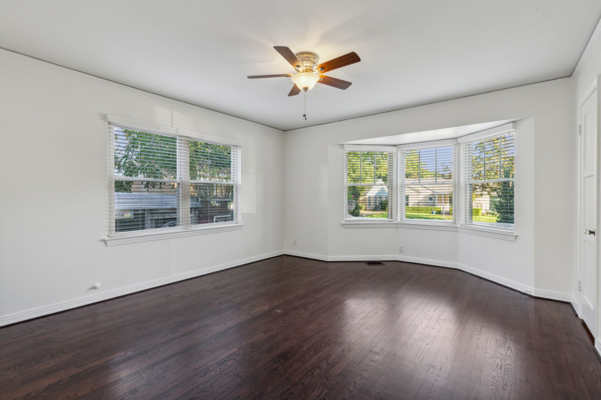 2333 Lawndale Drive