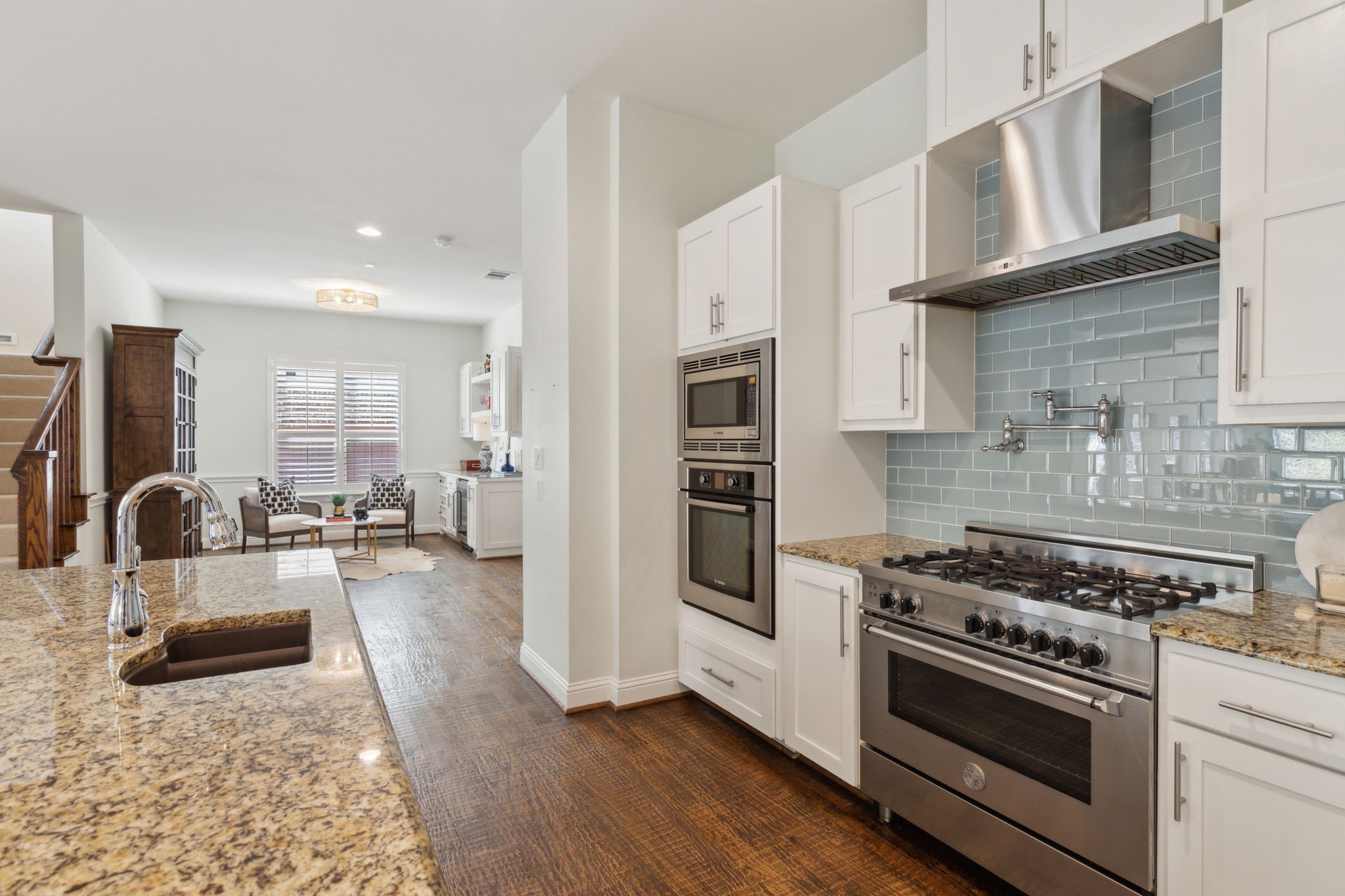 7910 Eagle Trail