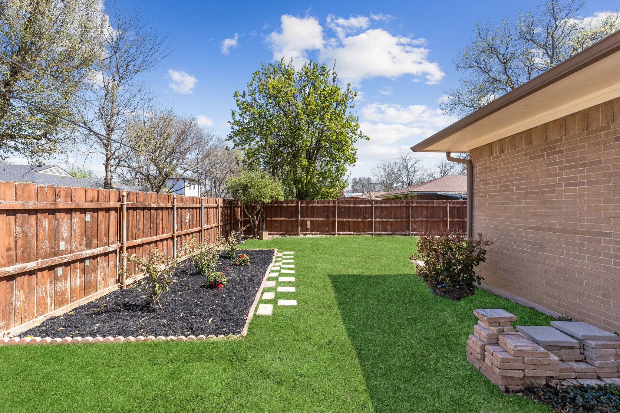 1716 Greendale Drive