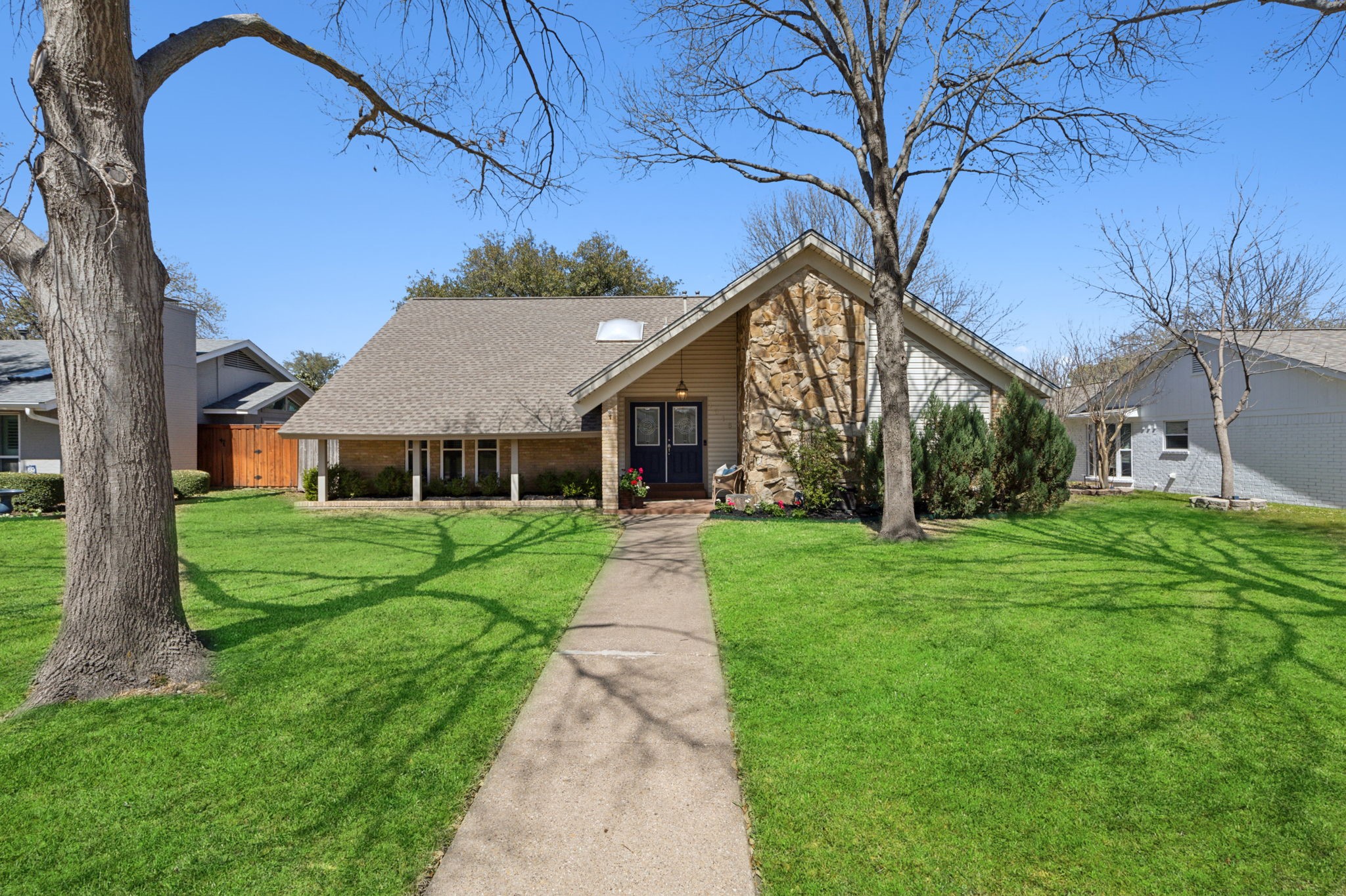 1615 Centenary Drive