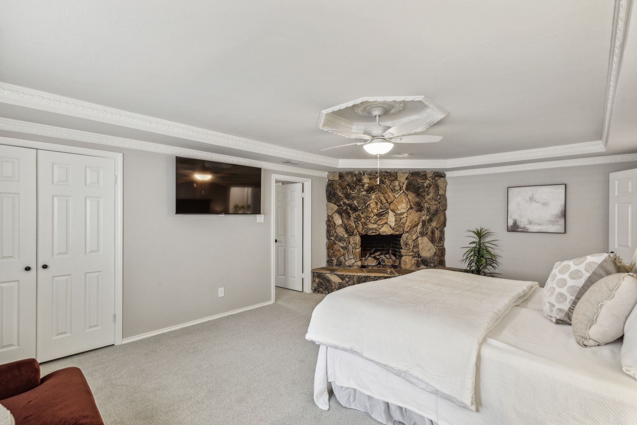 9118 Windcrest Drive