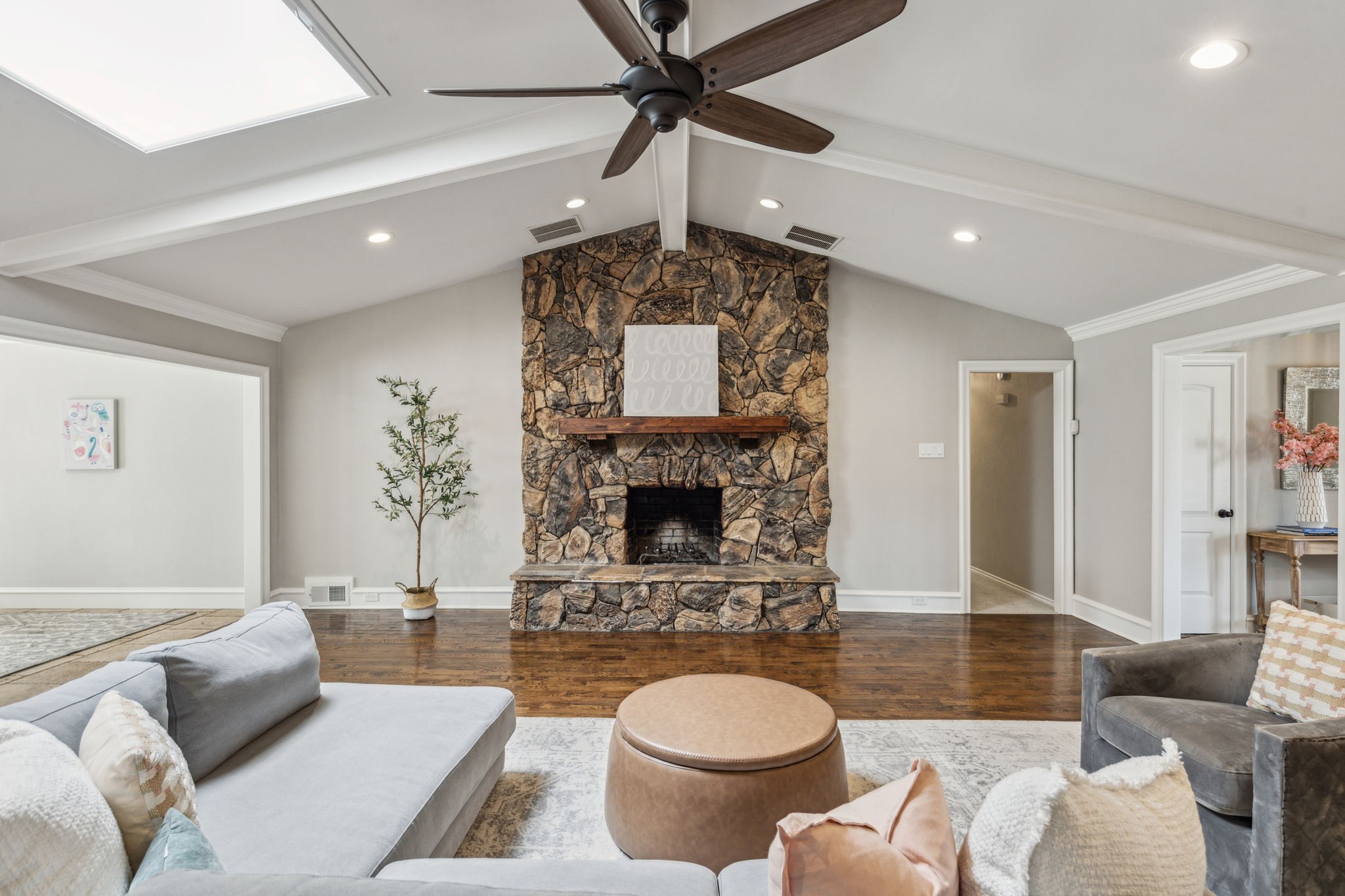 9118 Windcrest Drive