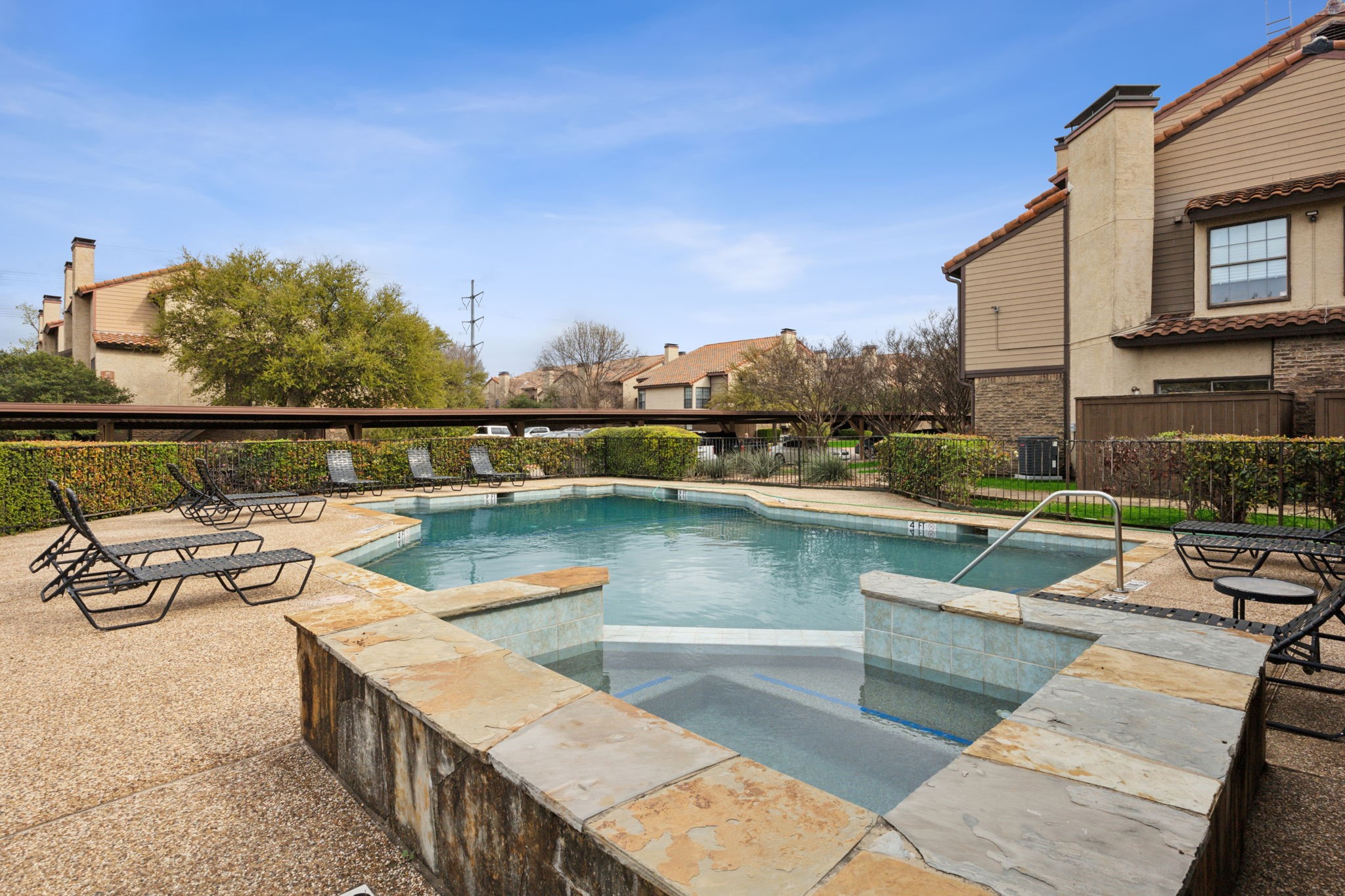 5757 E University Boulevard 27L