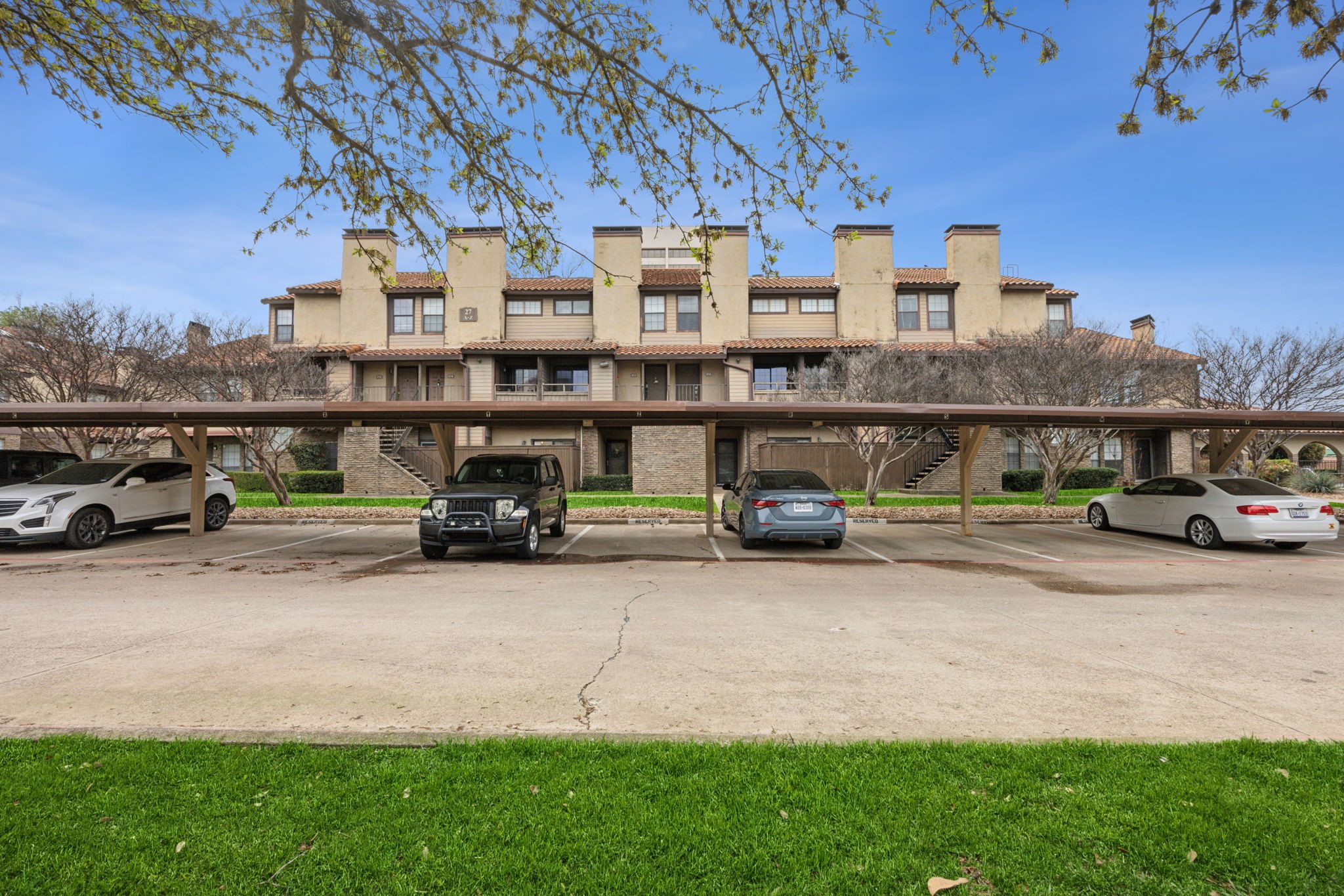 5757 E University Boulevard 27L