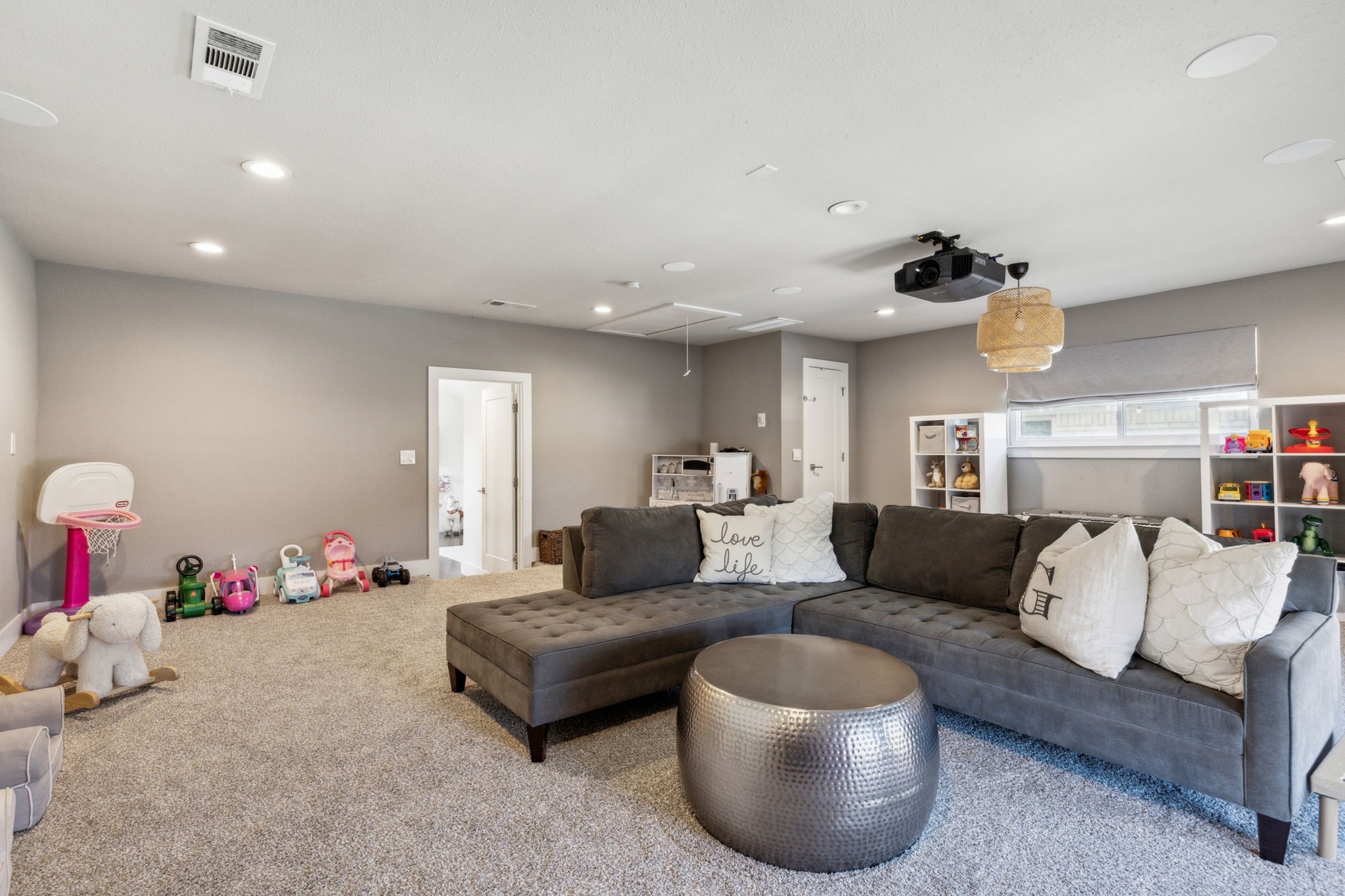 10102 Dove Trail Circle