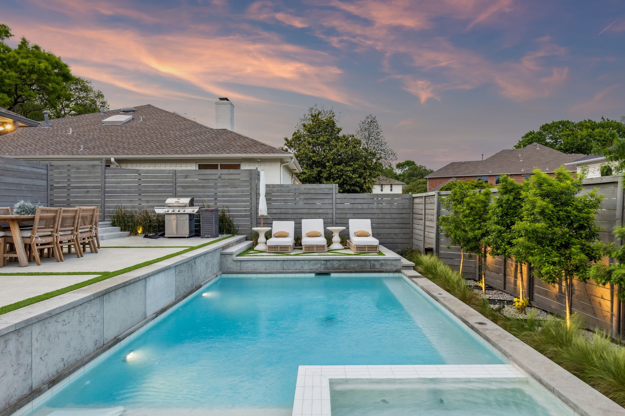 10102 Dove Trail Circle