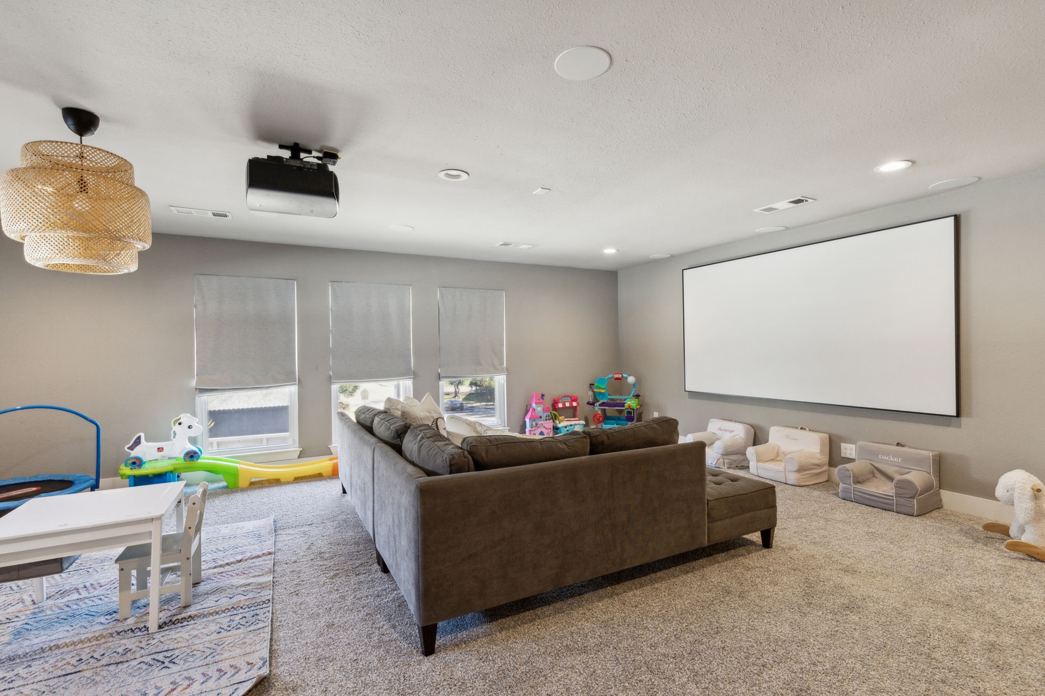 10102 Dove Trail Circle