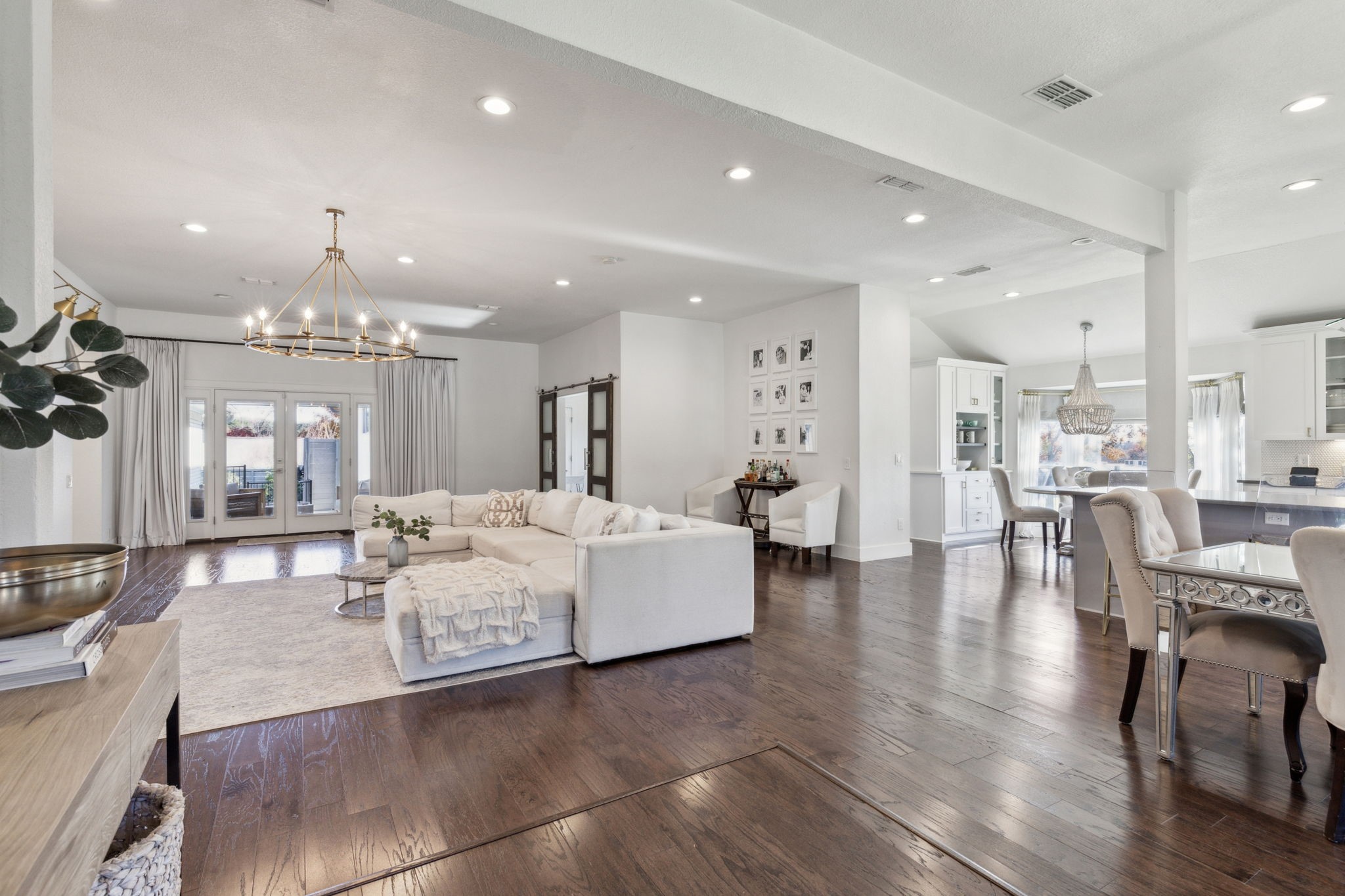 10102 Dove Trail Circle
