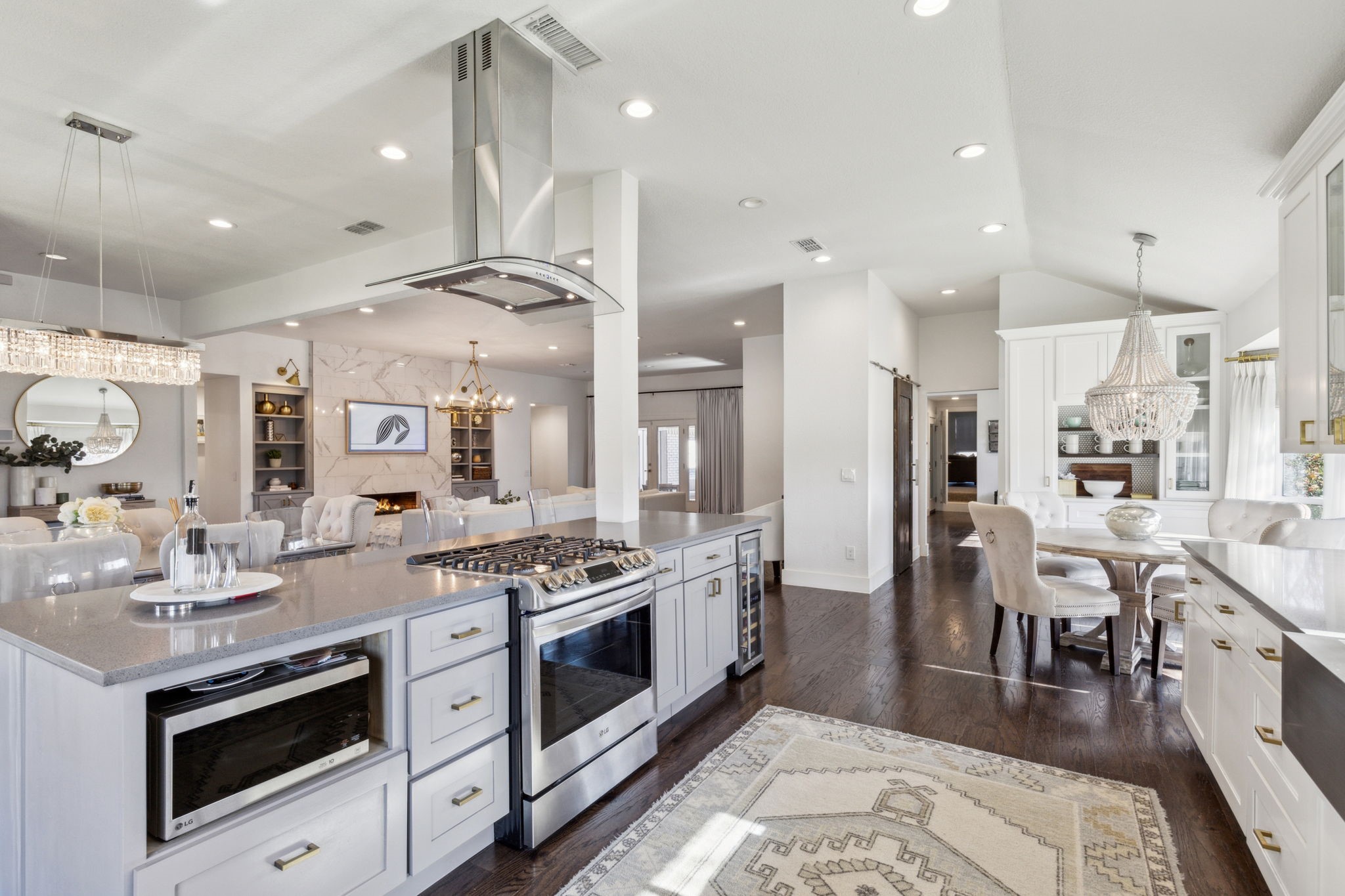 10102 Dove Trail Circle