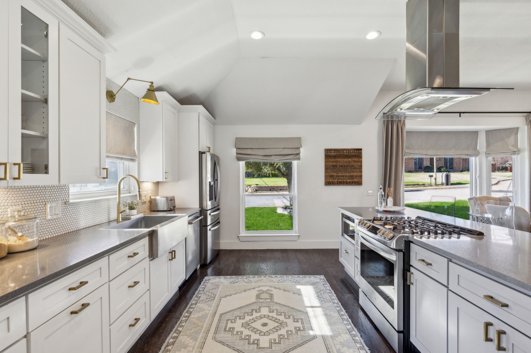 10102 Dove Trail Circle