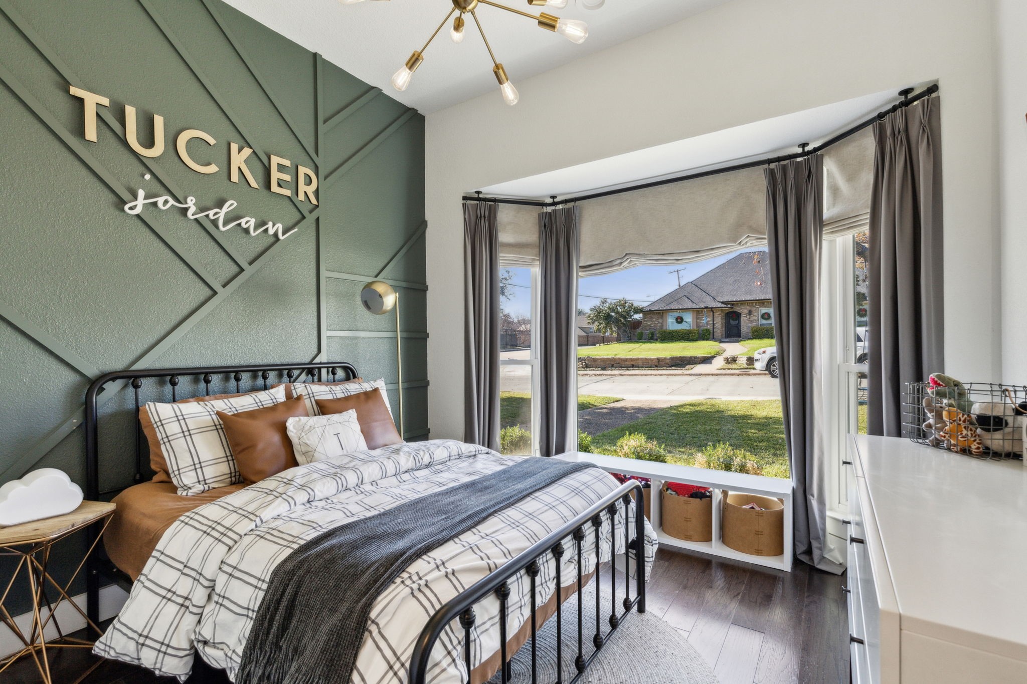 10102 Dove Trail Circle