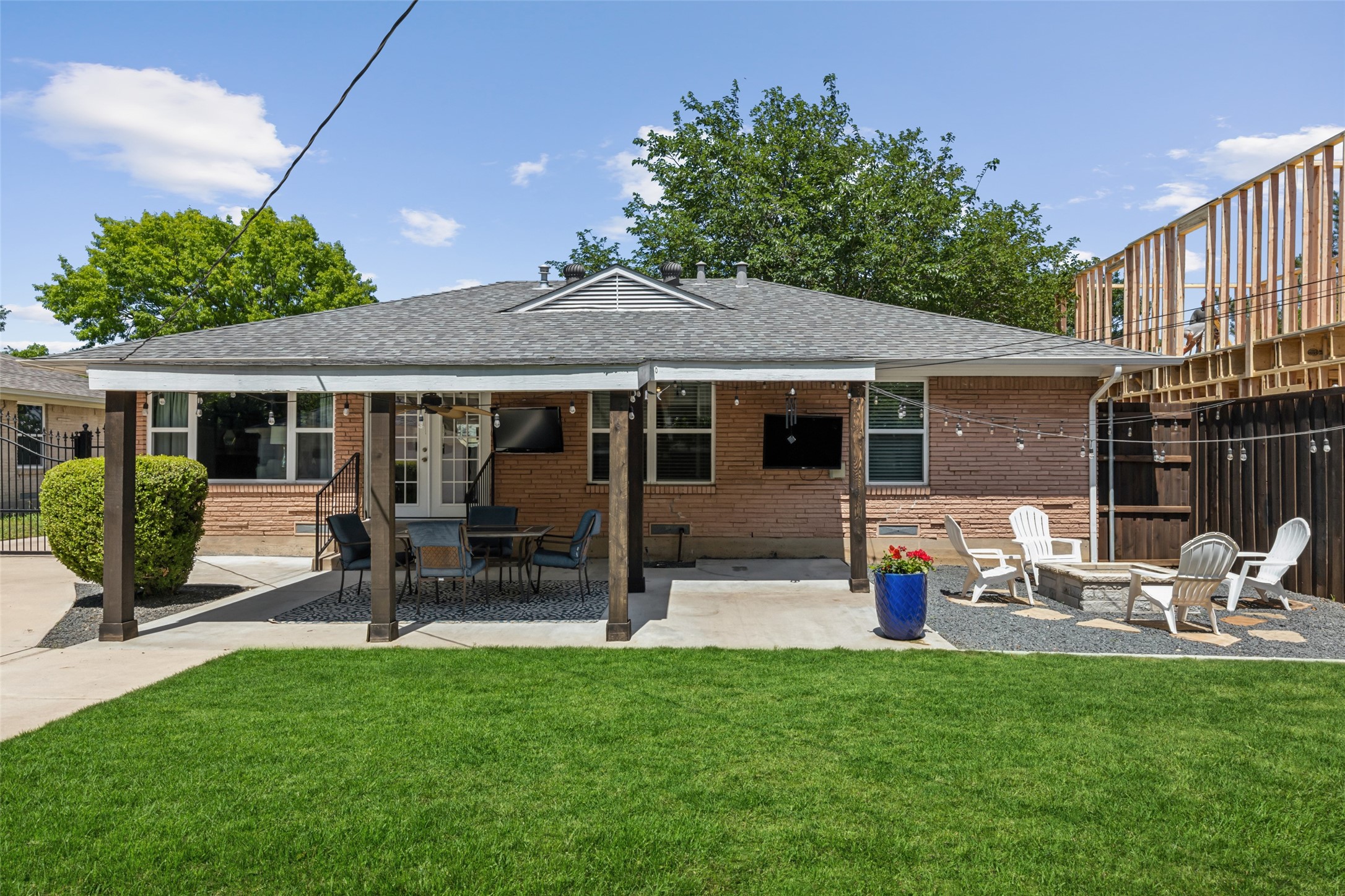 9309 Lynbrook Drive
