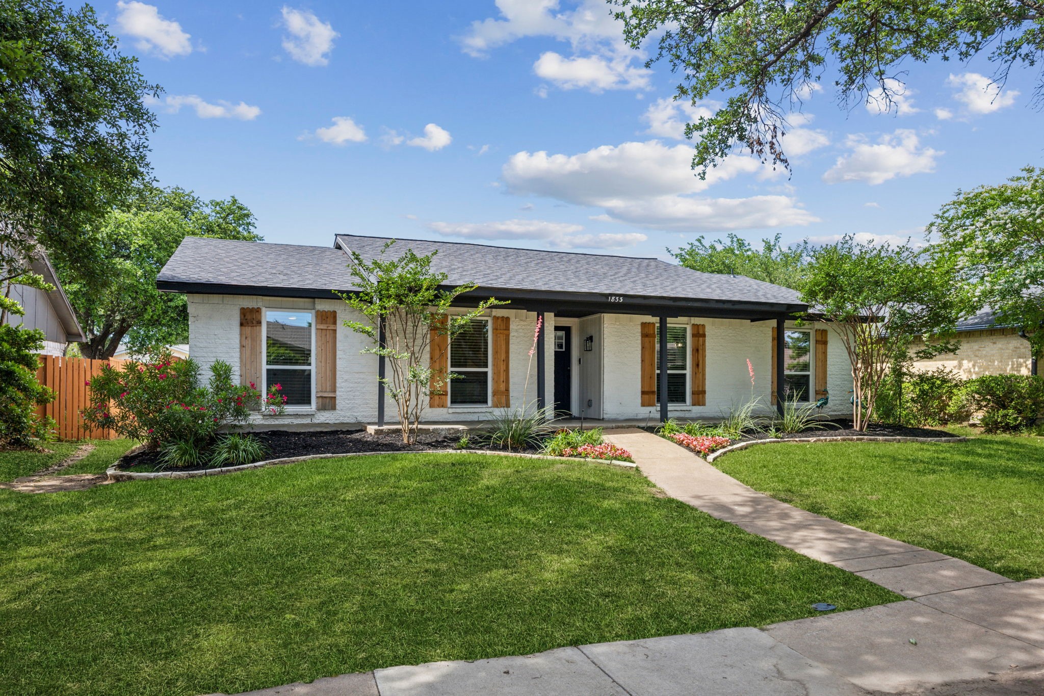 1833 Chamberlain Drive