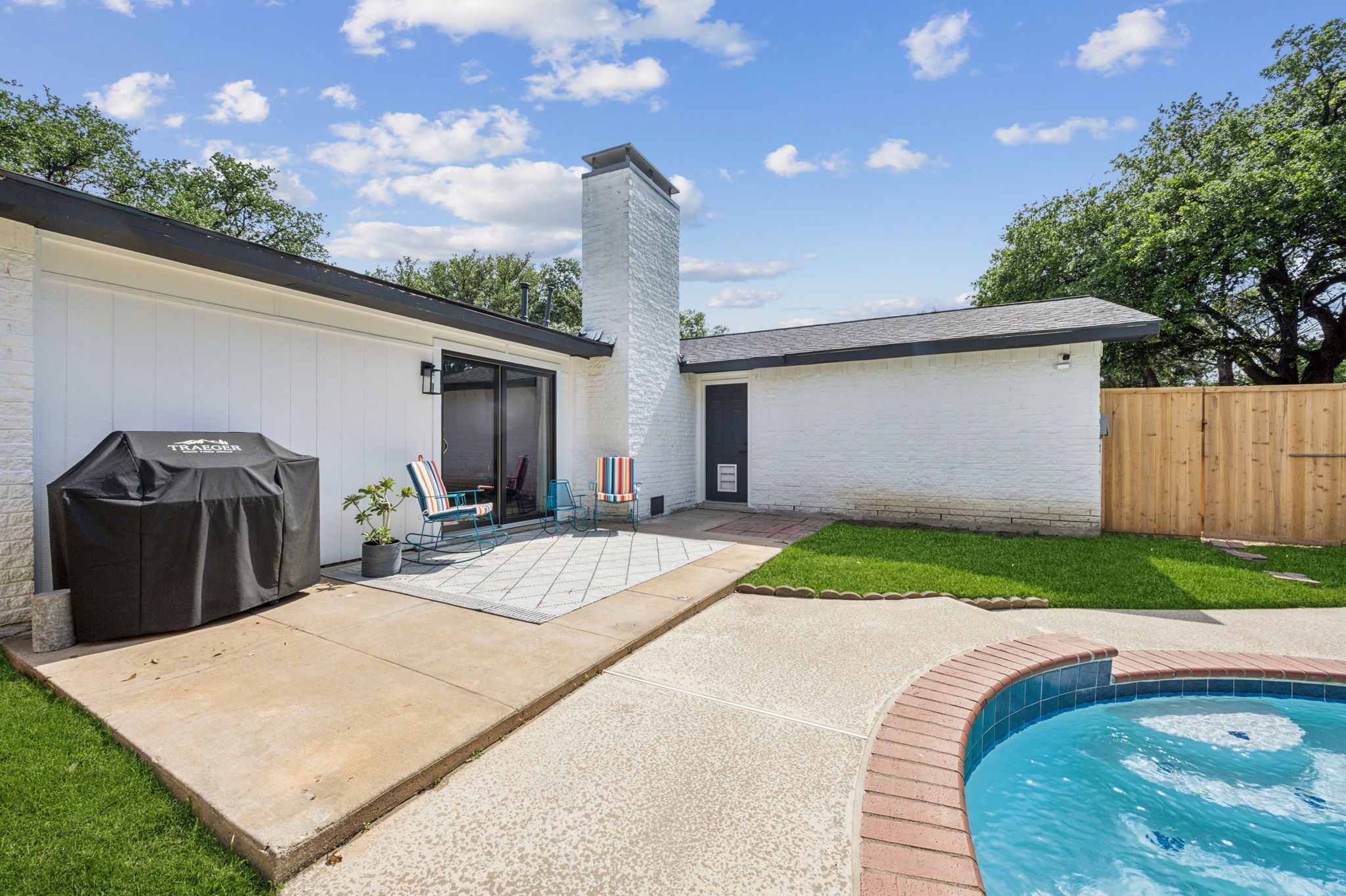 1833 Chamberlain Drive