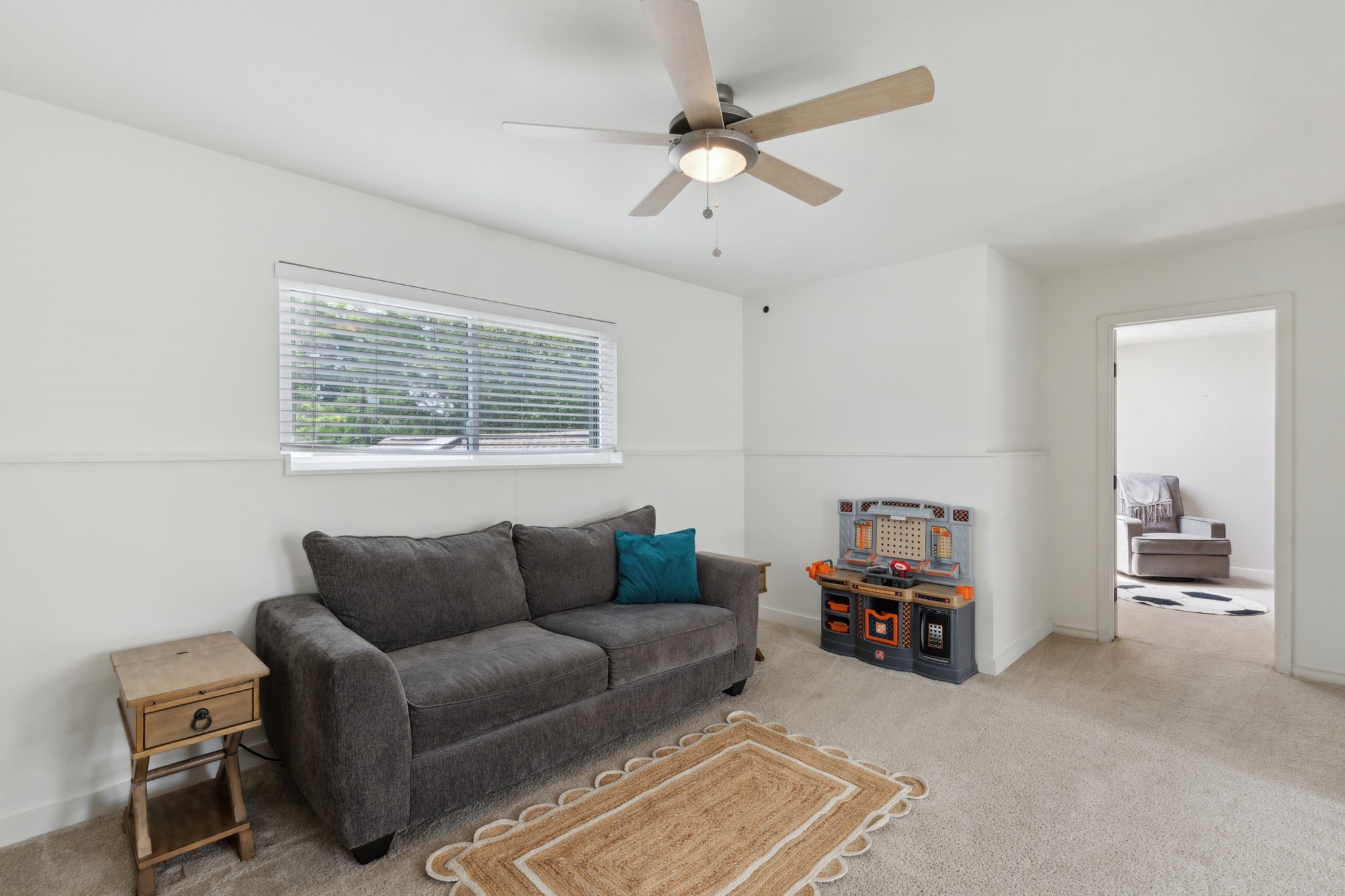 9505 Meadowknoll Drive