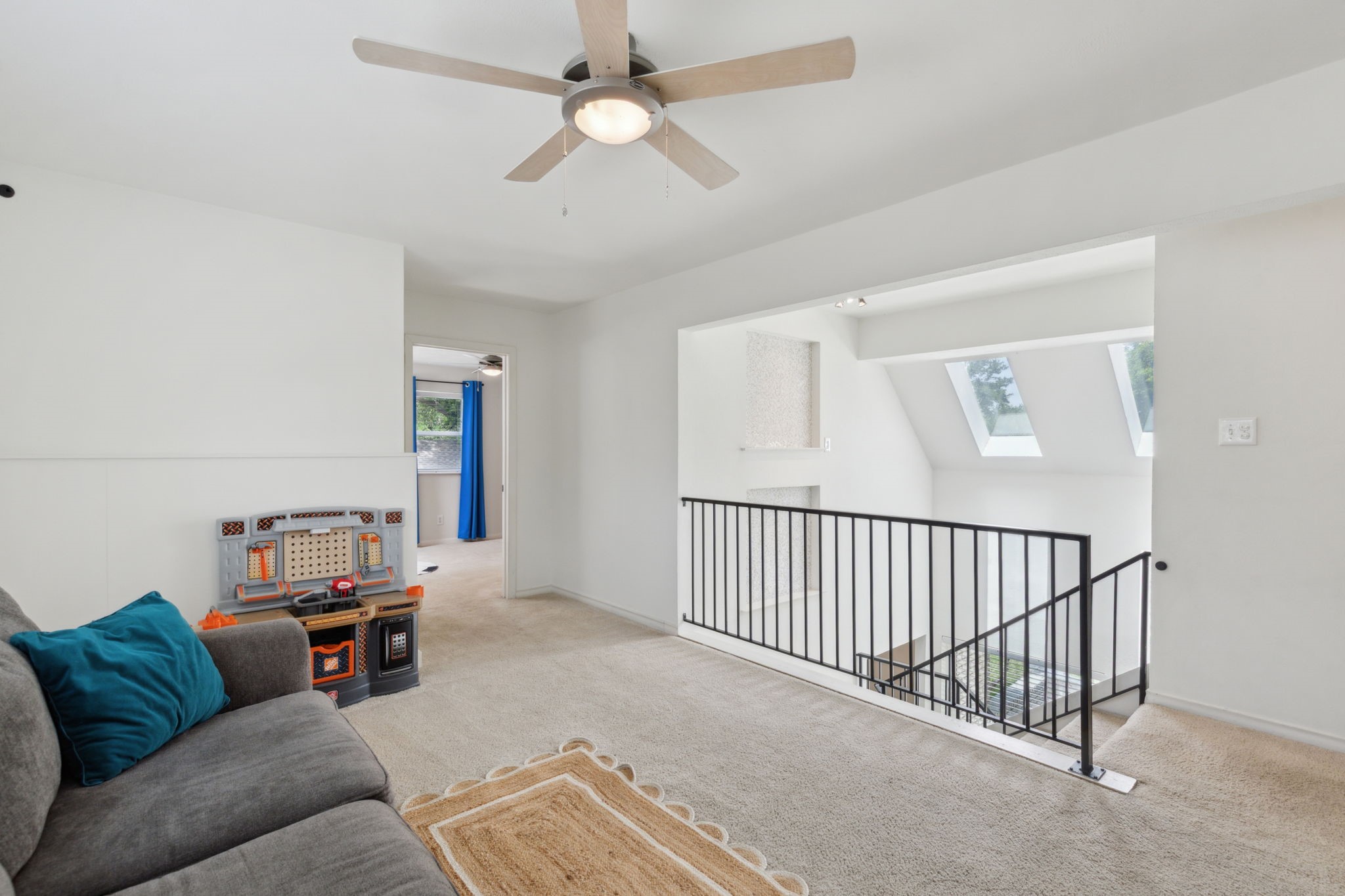 9505 Meadowknoll Drive
