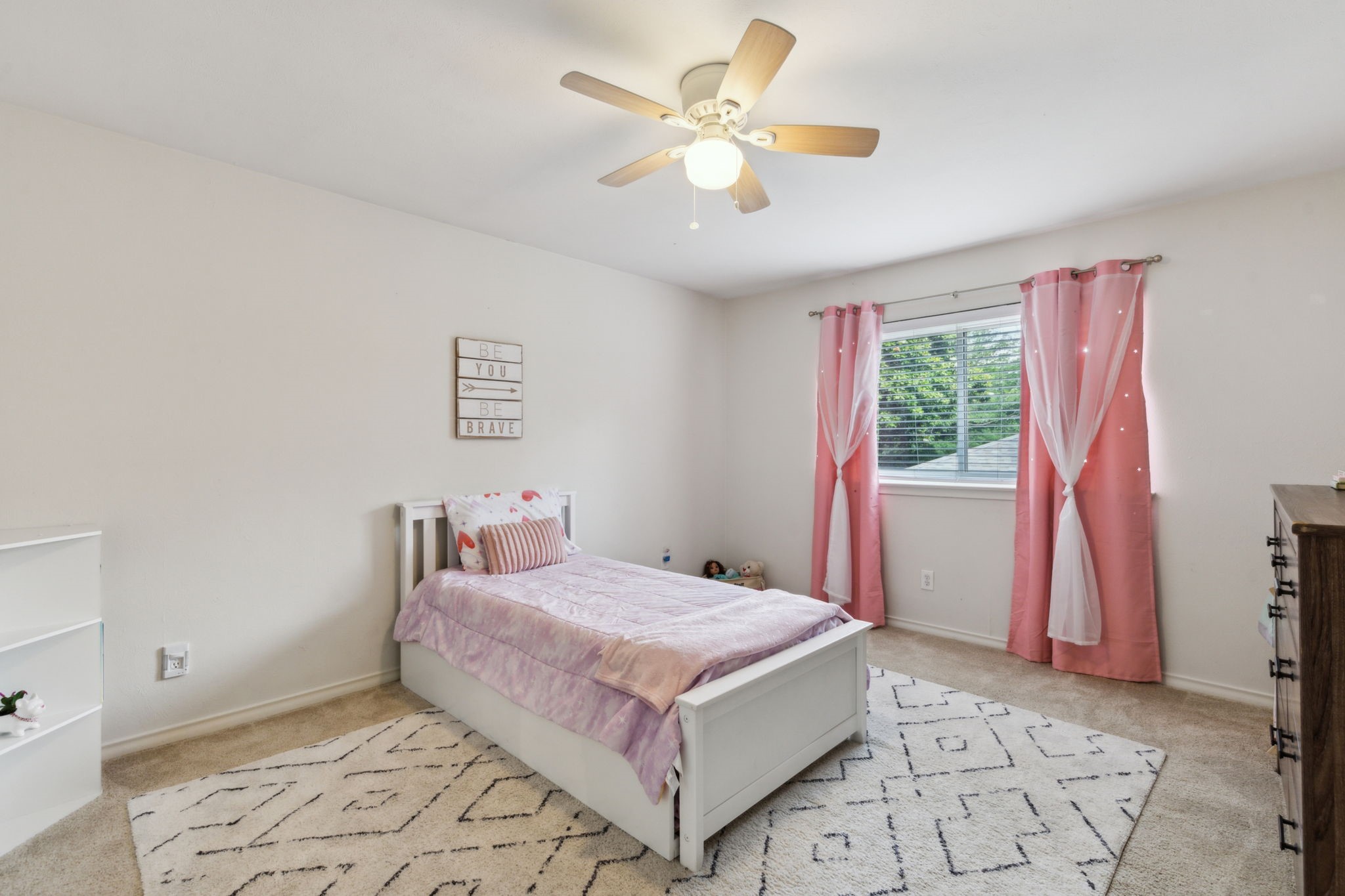 9505 Meadowknoll Drive