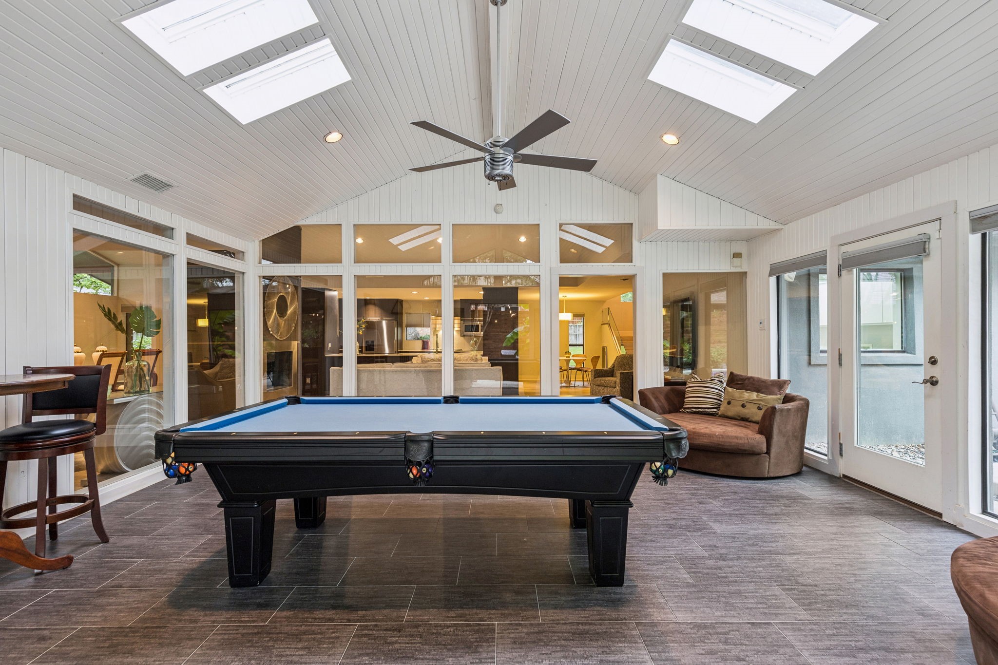 9705 Estate Lane