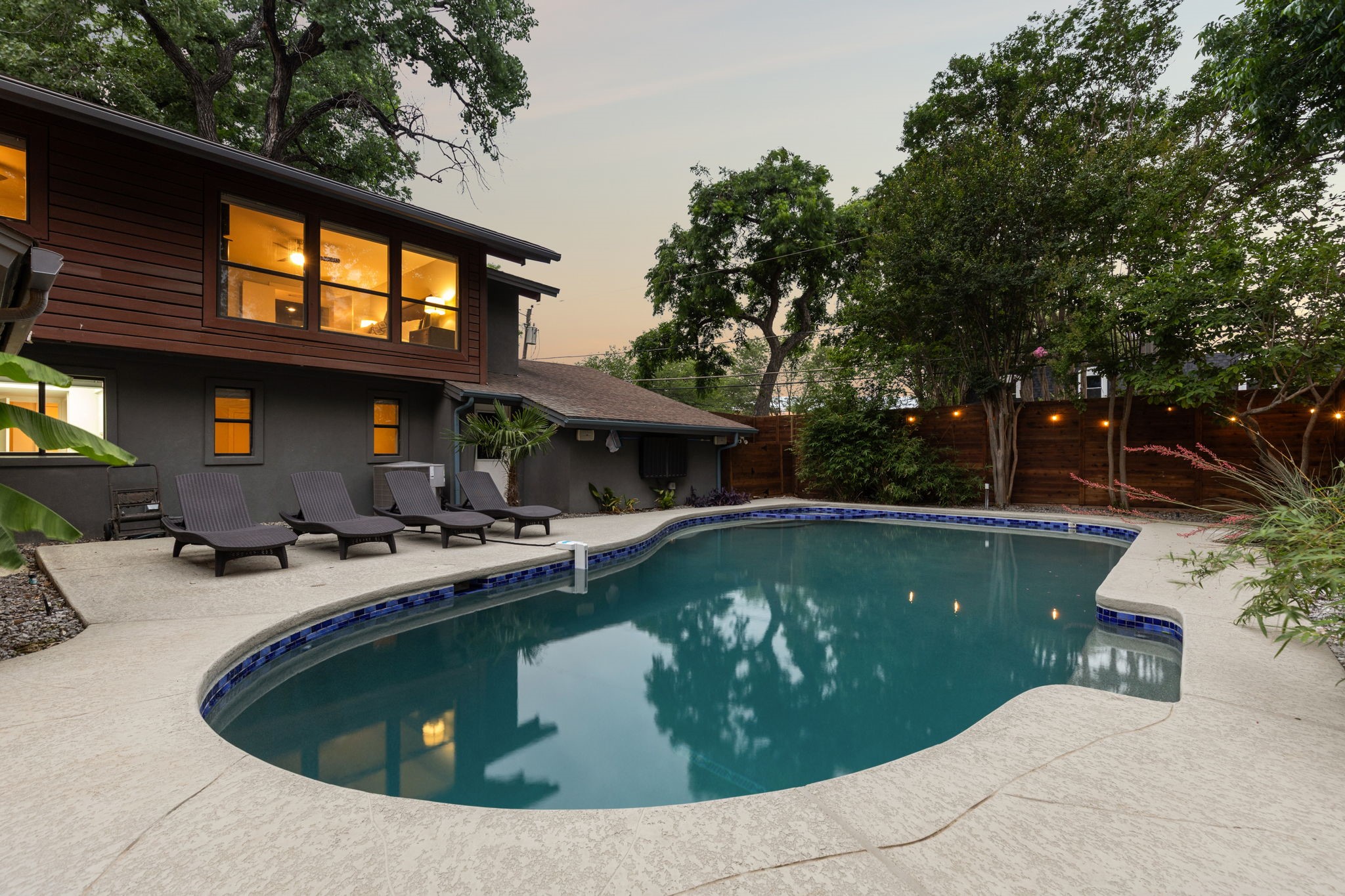 9705 Estate Lane