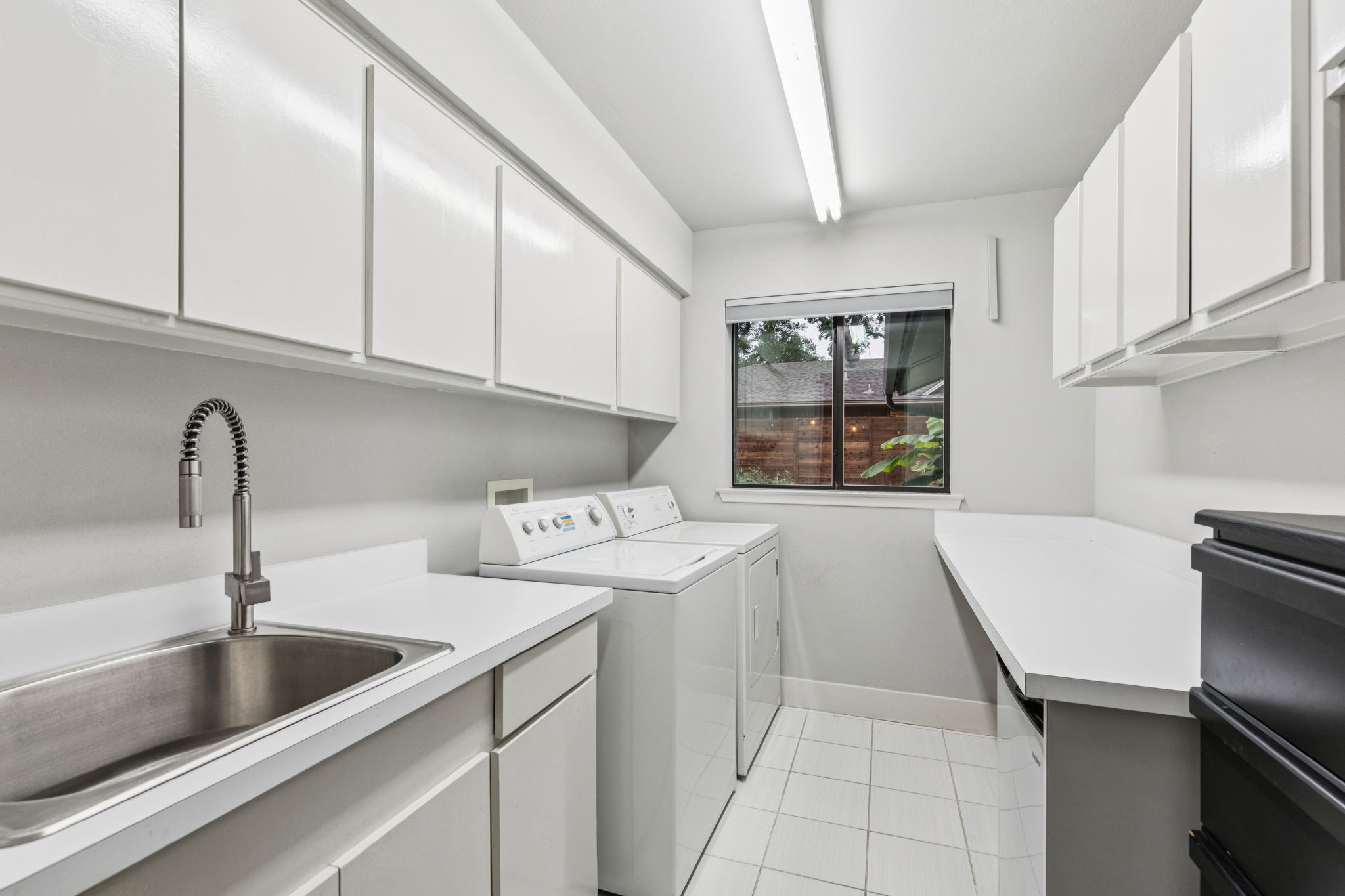 9705 Estate Lane