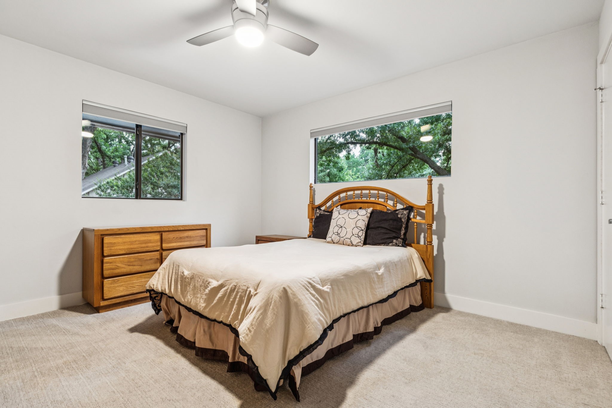 9705 Estate Lane