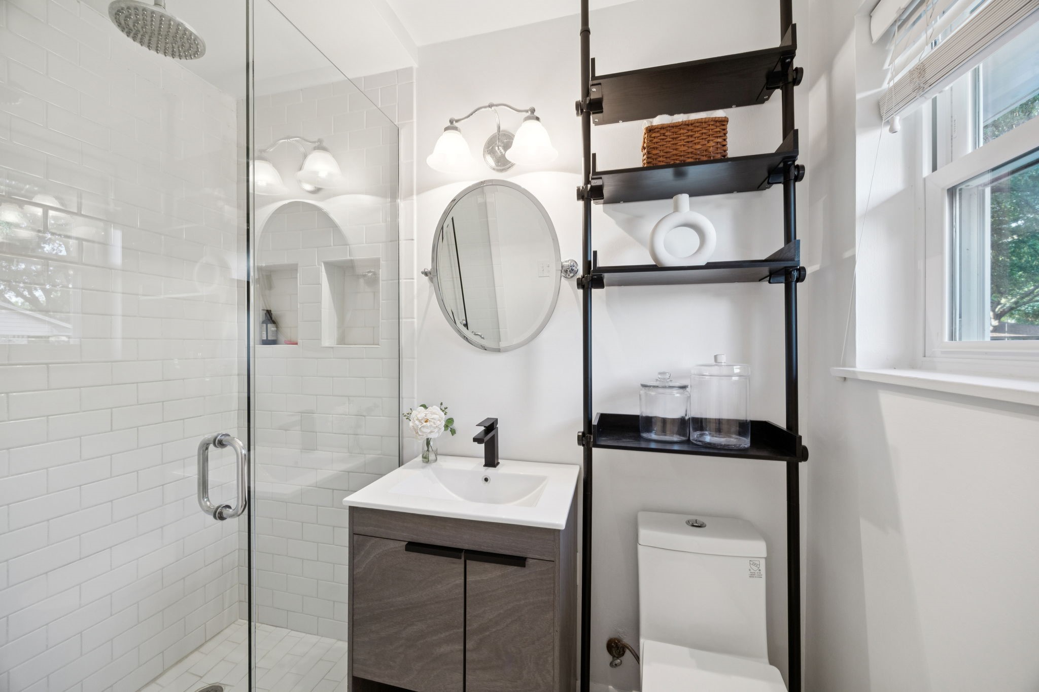 10426 Estate Lane
