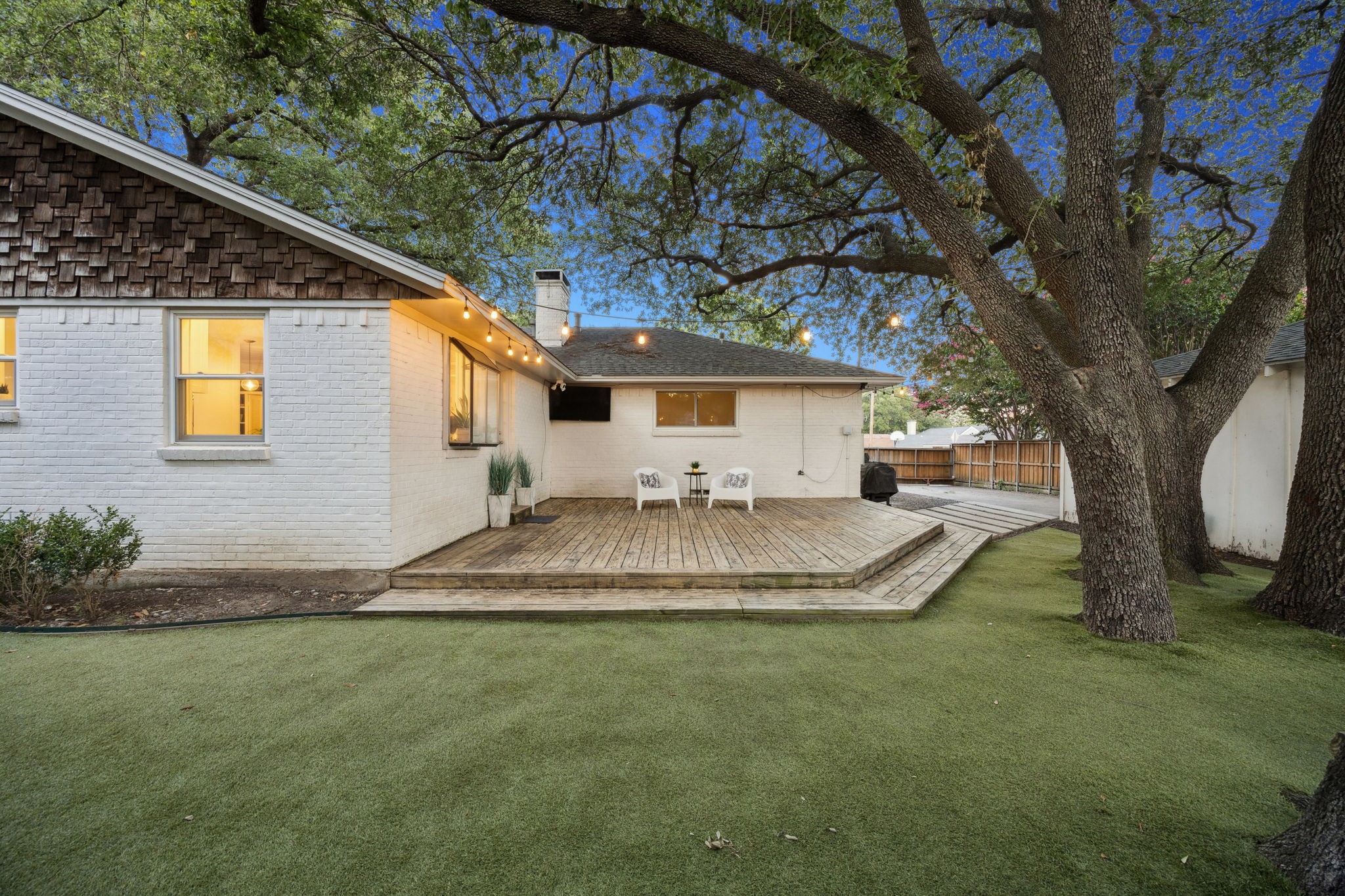 10426 Estate Lane
