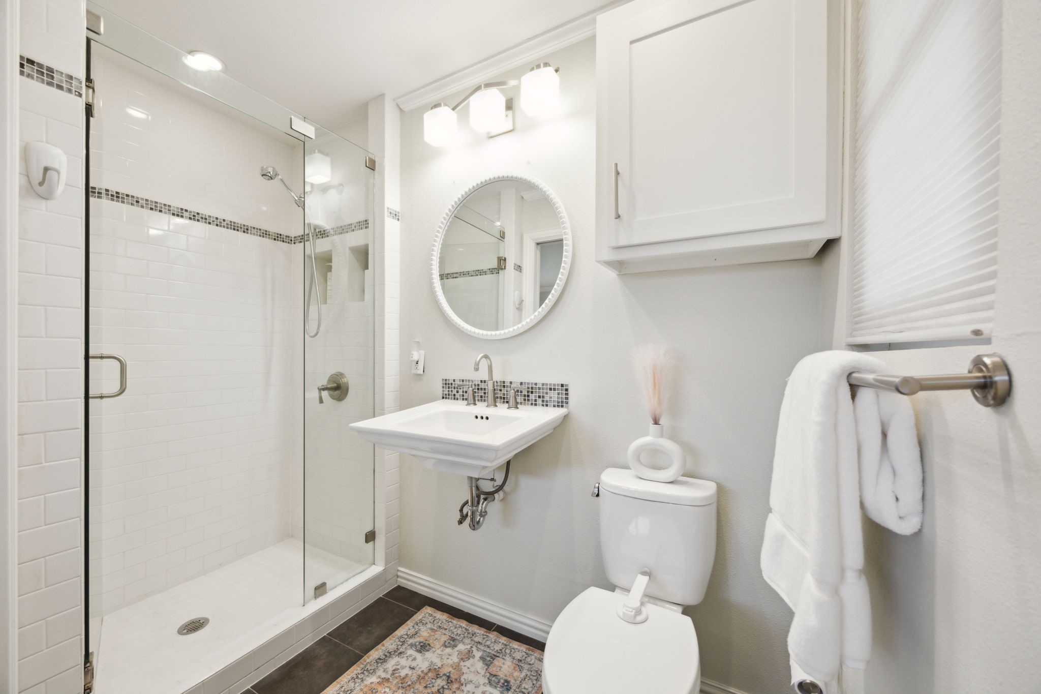 10125 Lanshire Drive