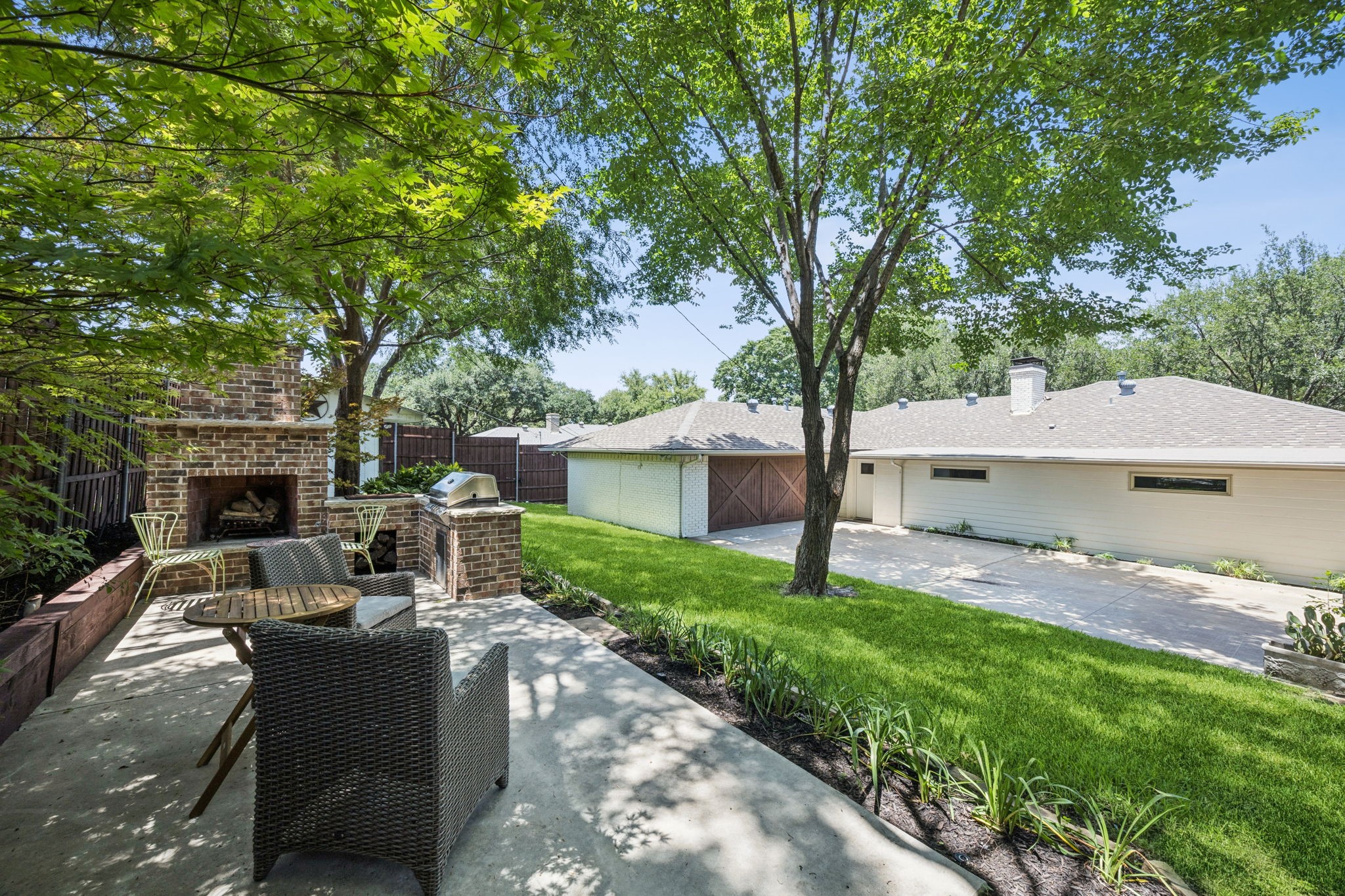 7147 Walling Lane