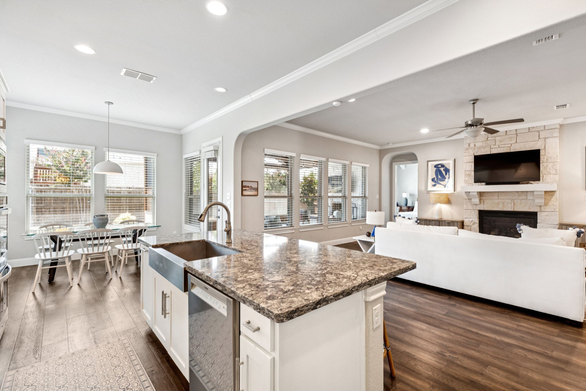 2908 Burgundy Trail