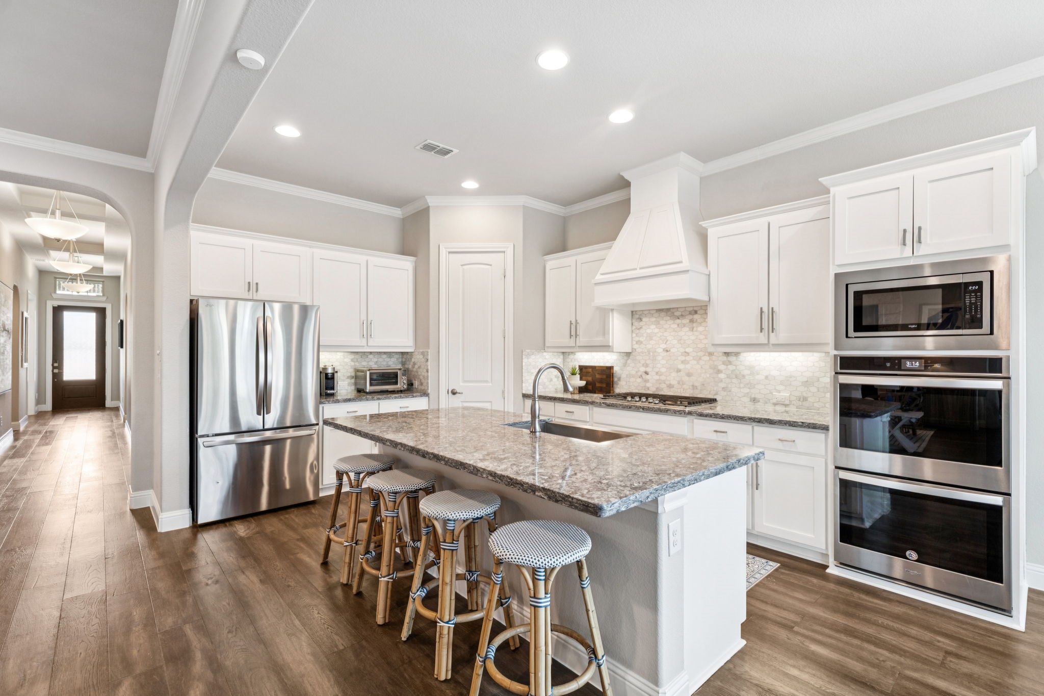 2908 Burgundy Trail