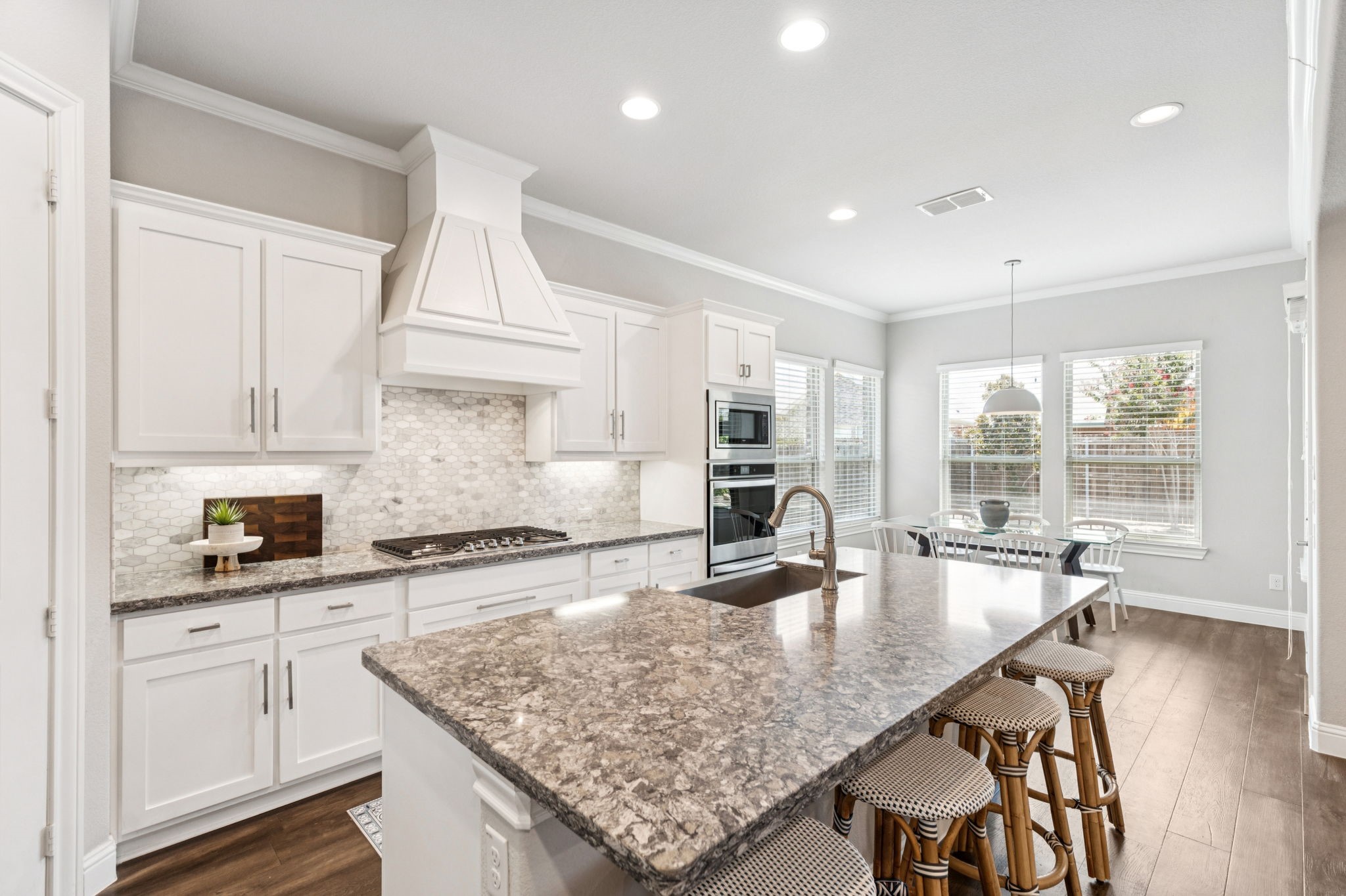 2908 Burgundy Trail