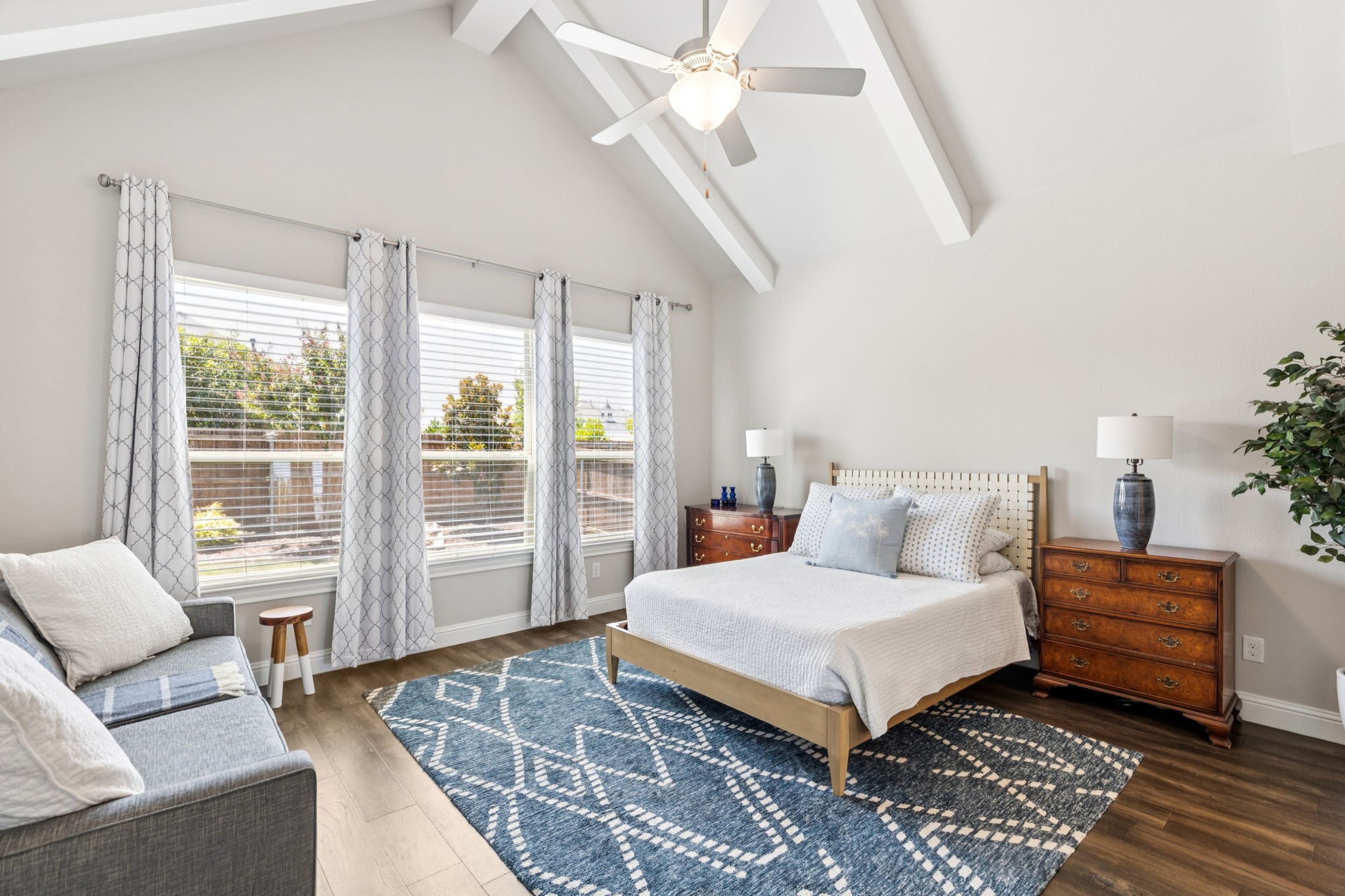 2908 Burgundy Trail