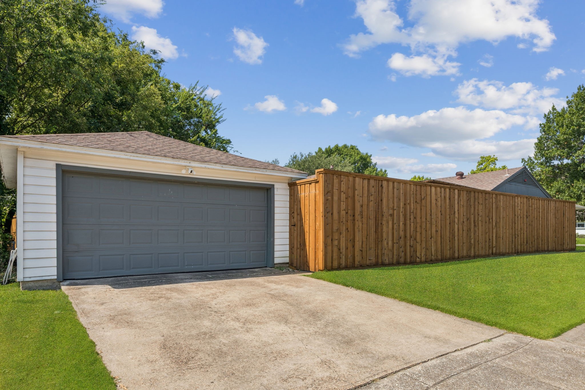 9670 Lynbrook Drive